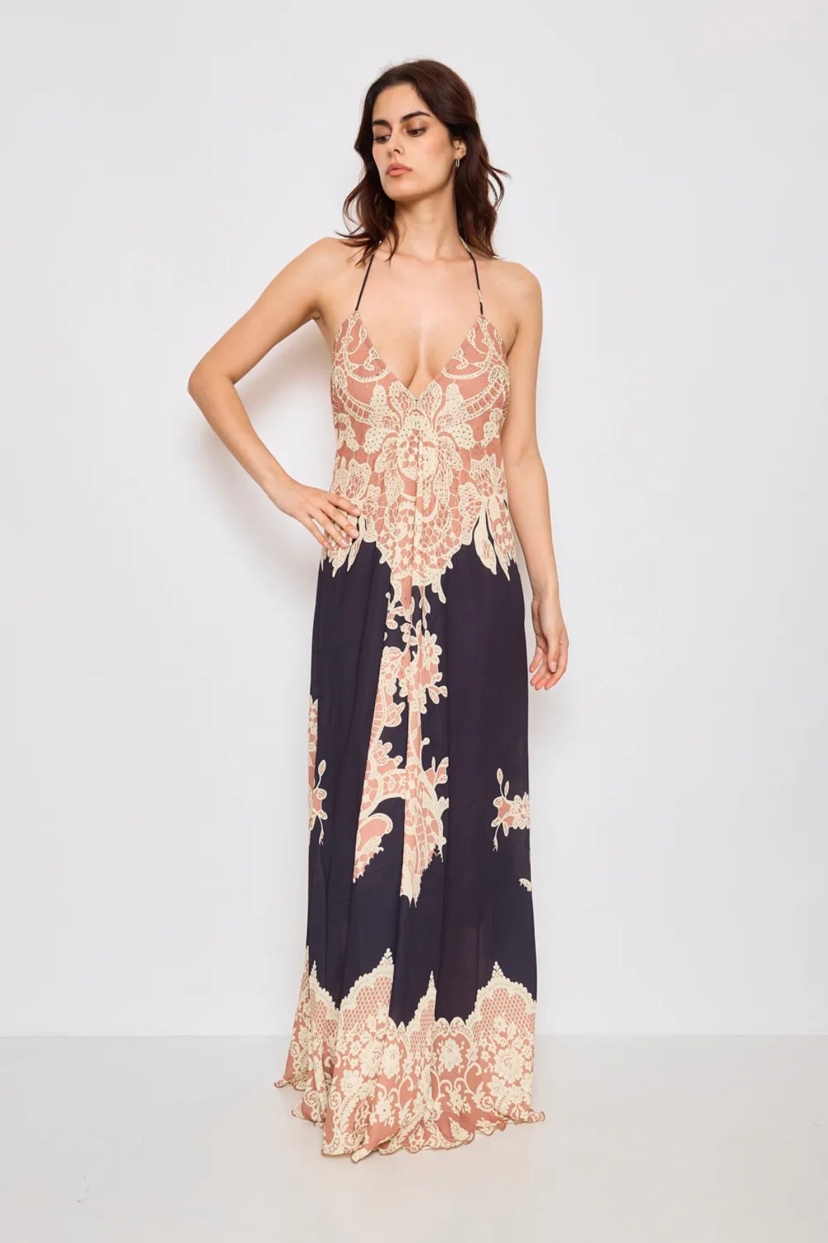 Robe longue dos nue avec strass - F5527