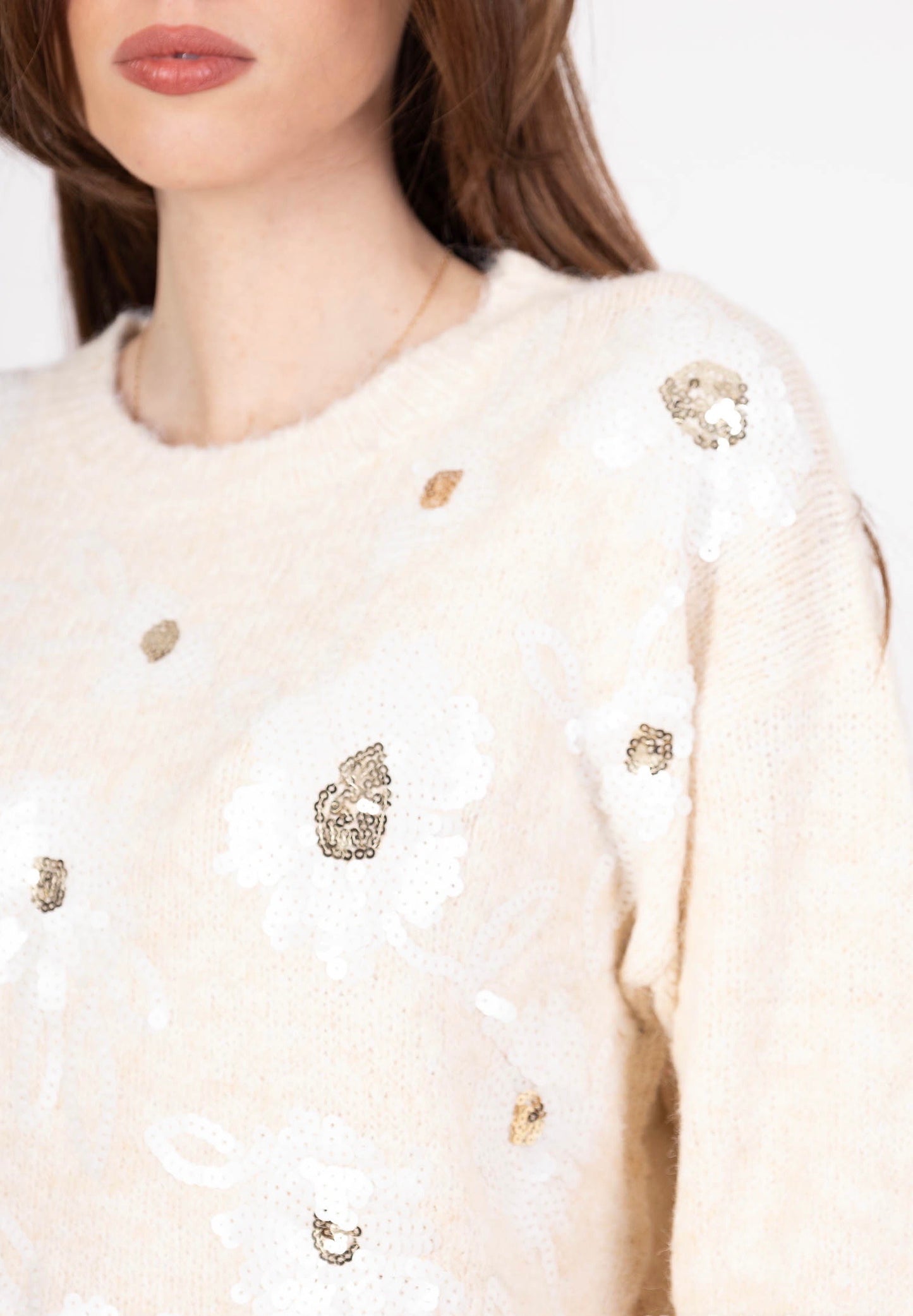 Pull en maille doux au toucher avec strass brodés en fleurs - 5378