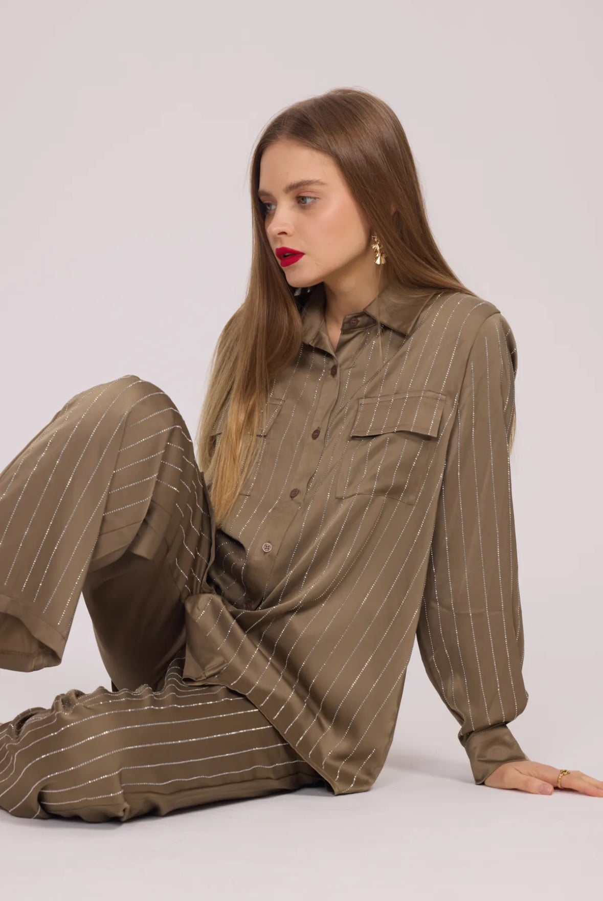 Chemise fluide et satinée avec strass - 2485