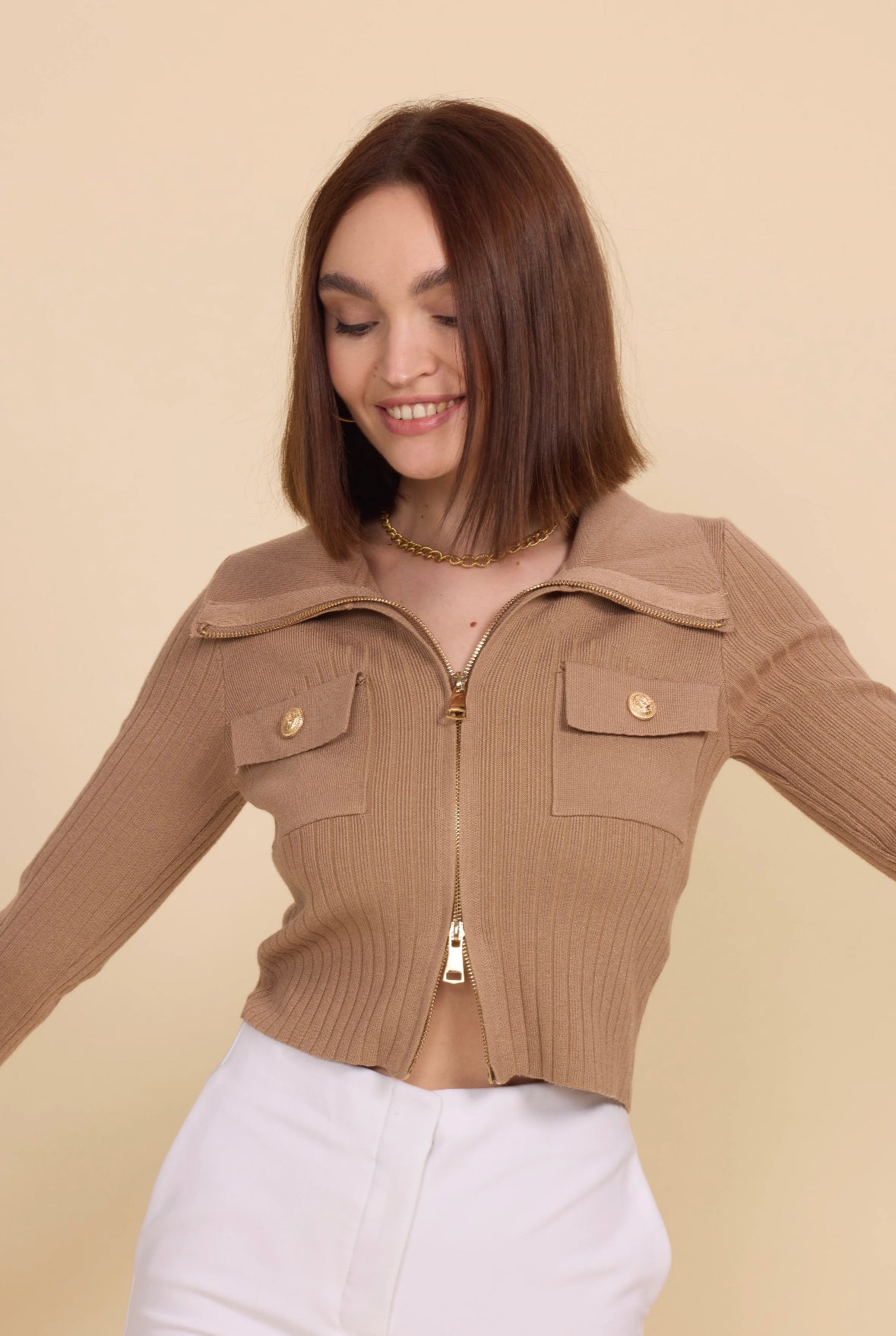 Pull en maille côtelé zippé avec col rabattu - 2652