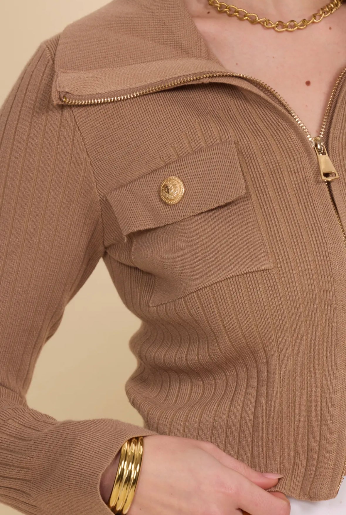 Pull en maille côtelé zippé avec col rabattu - 2652