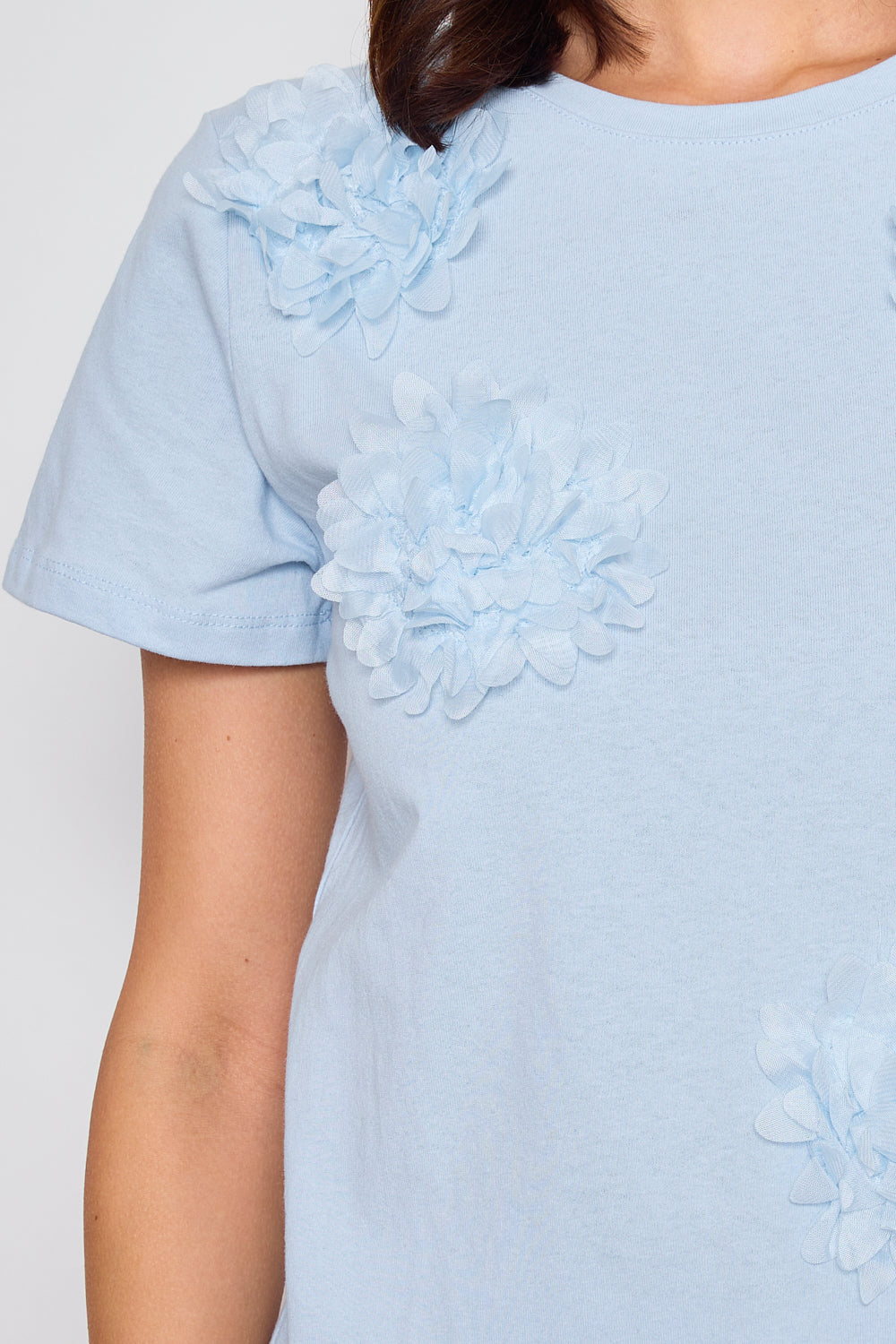 Cotton T-shirt with embossed flowers - 3071