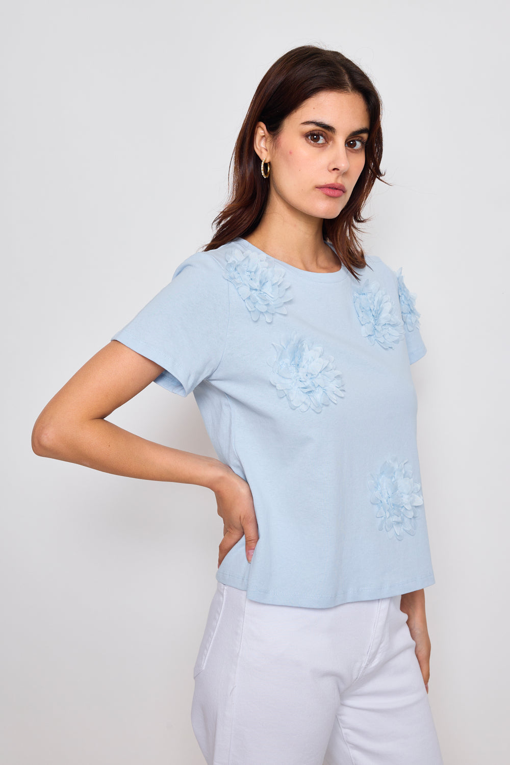 Cotton T-shirt with embossed flowers - 3071