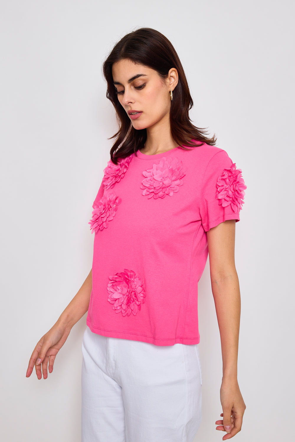 T-shirt en coton avec fleurs en relief - 3071