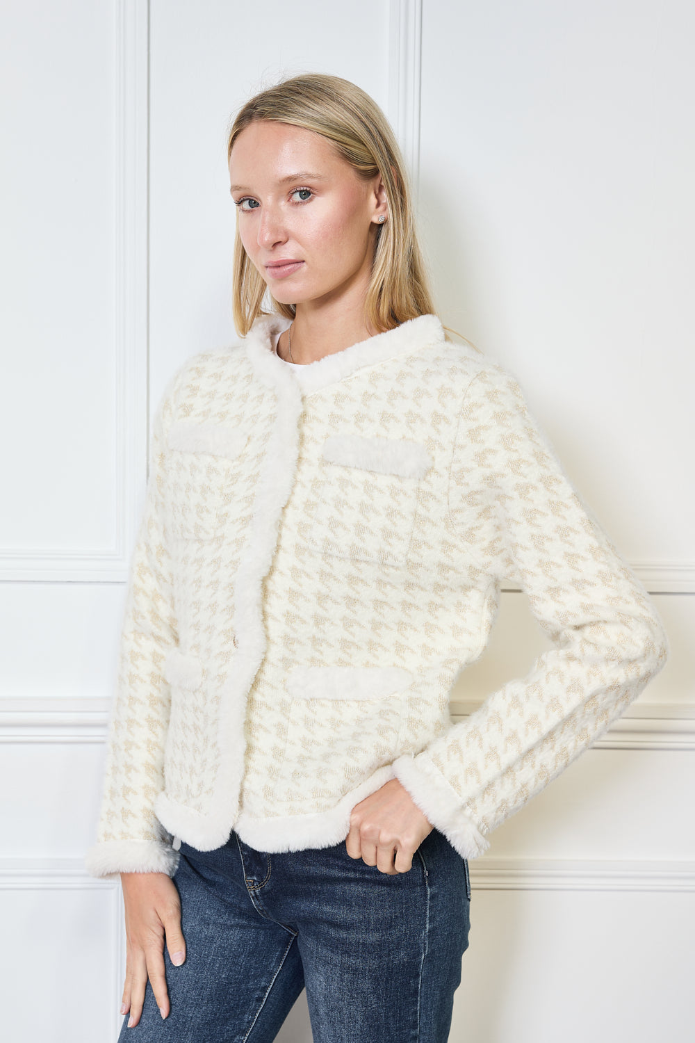 Cardigan à motif pied-de-poule avec finitions en fausse fourrure - 580