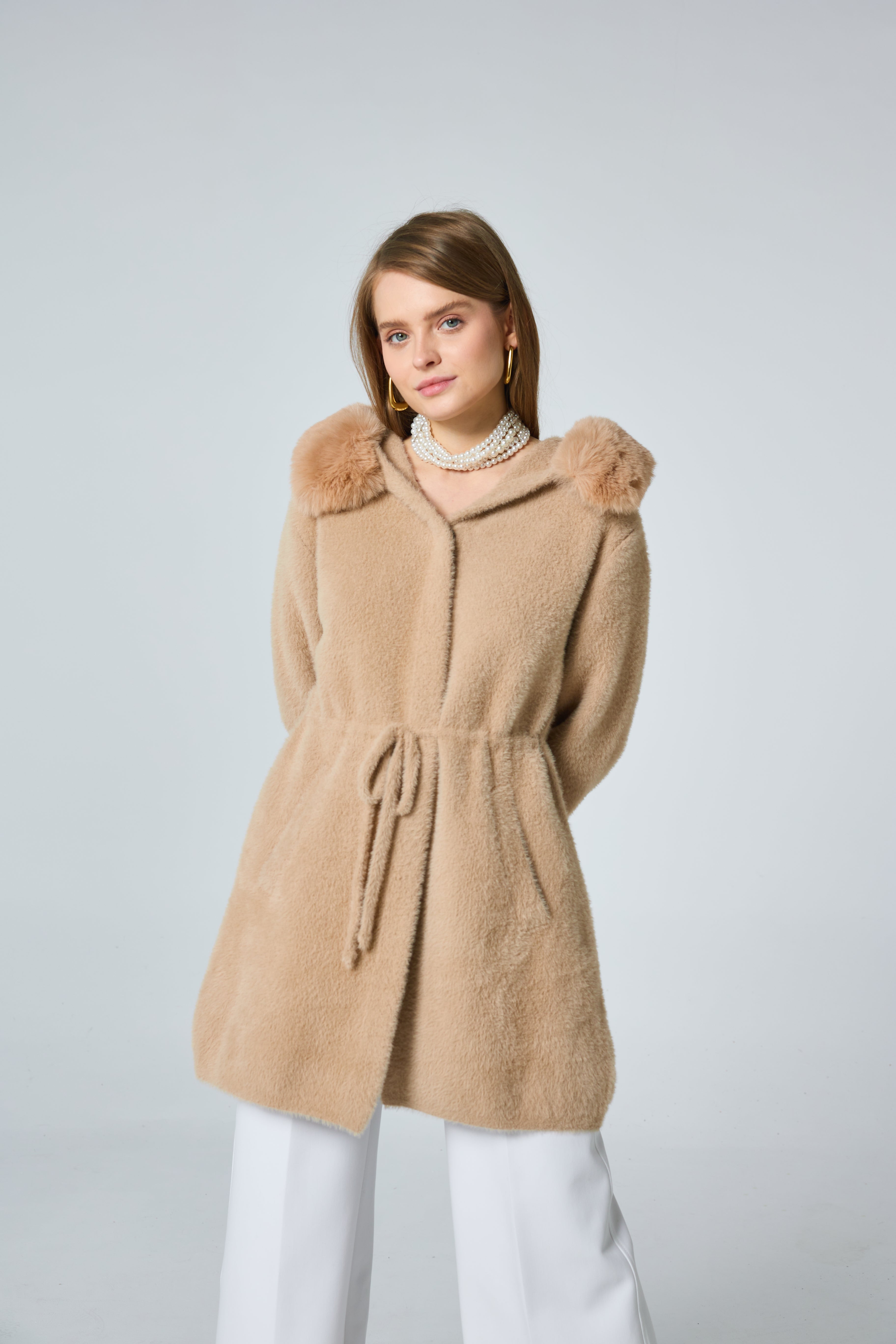 Manteau long en fourrure avec col détachable - 589