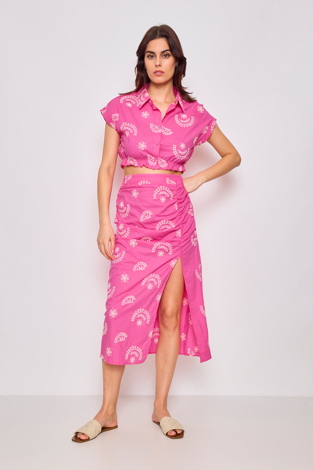 Short-sleeved embroidered short shirt - 2436