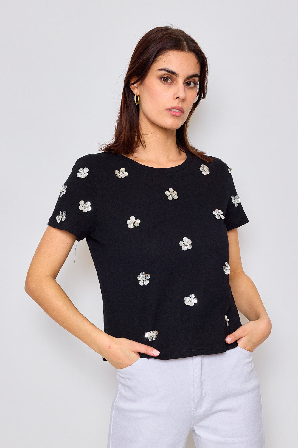 Cotton T-shirt with fancy flowers - 3072