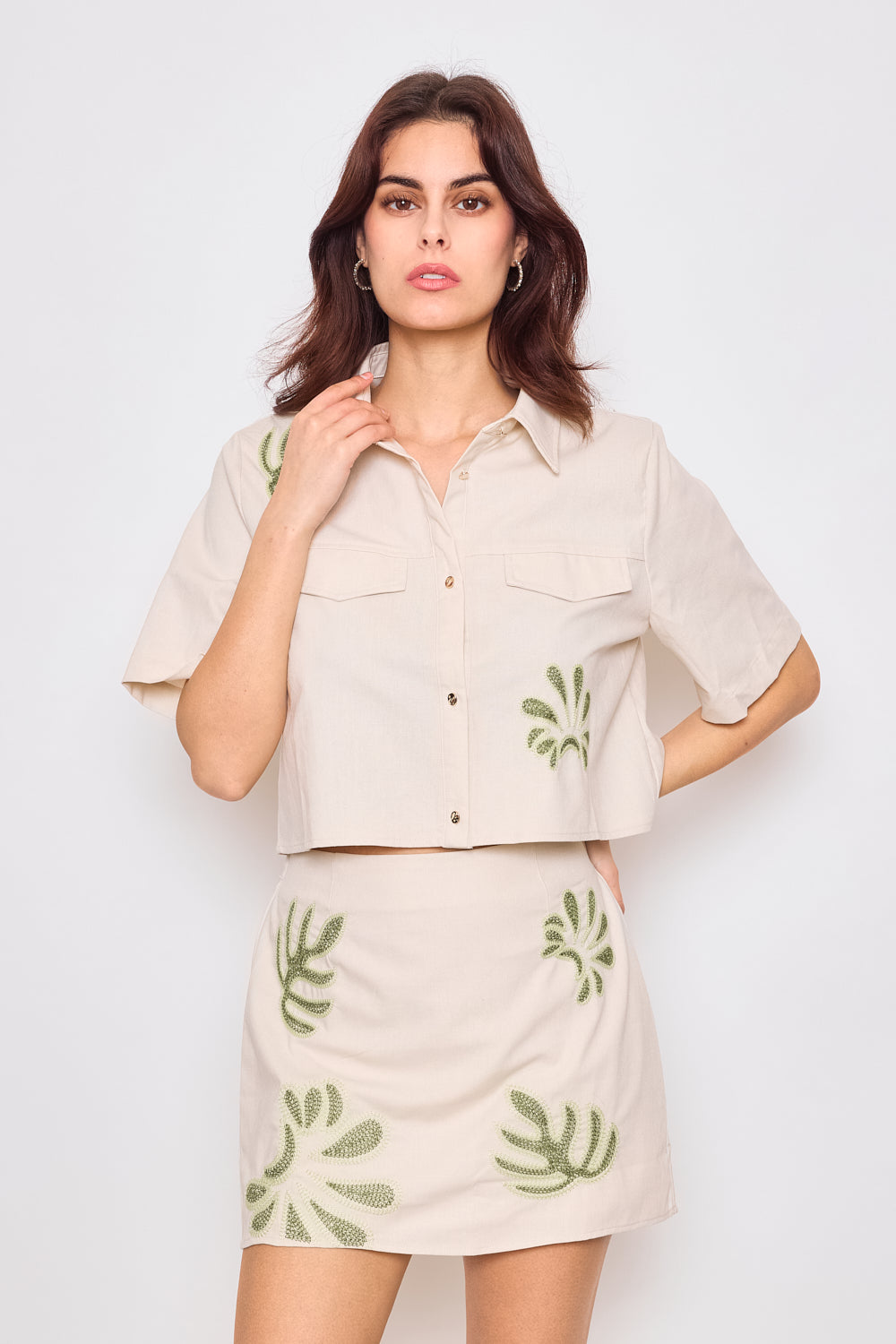 Embroidered short-sleeved shirt - 2444