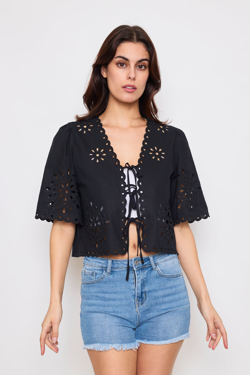 Blouse ample en broderie anglaise avec liens à nouer - 3081