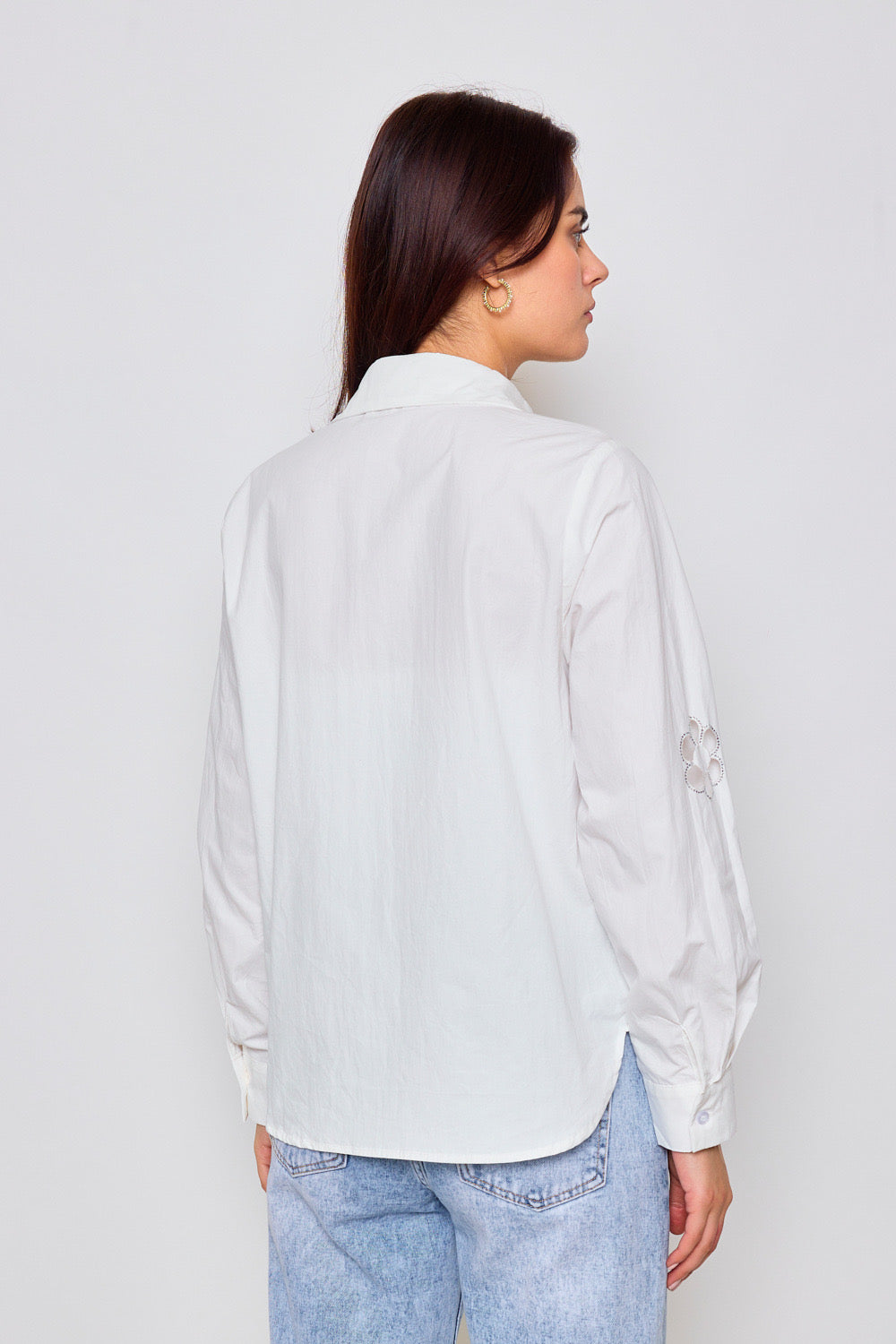 Cotton shirt with floral cotton details - 3073