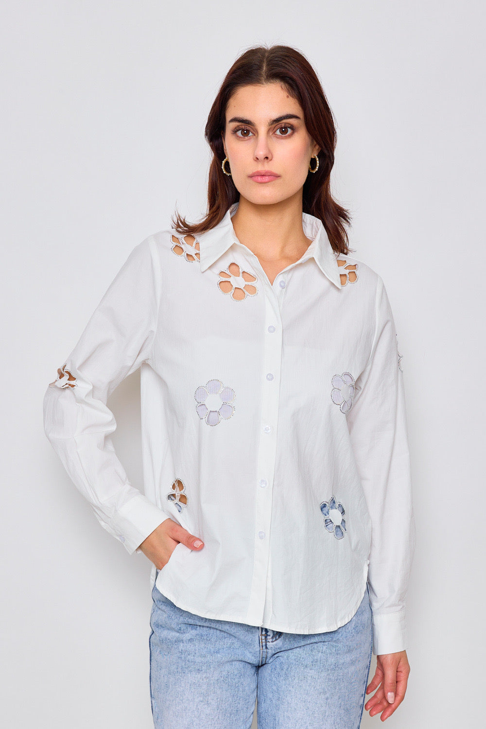 Cotton shirt with floral cotton details - 3073