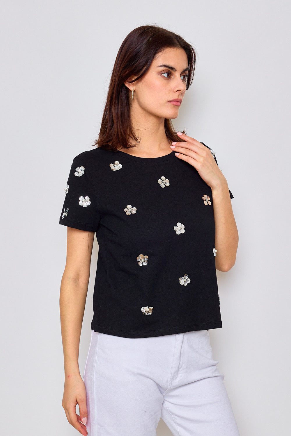 Cotton T-shirt with fancy flowers - 3072