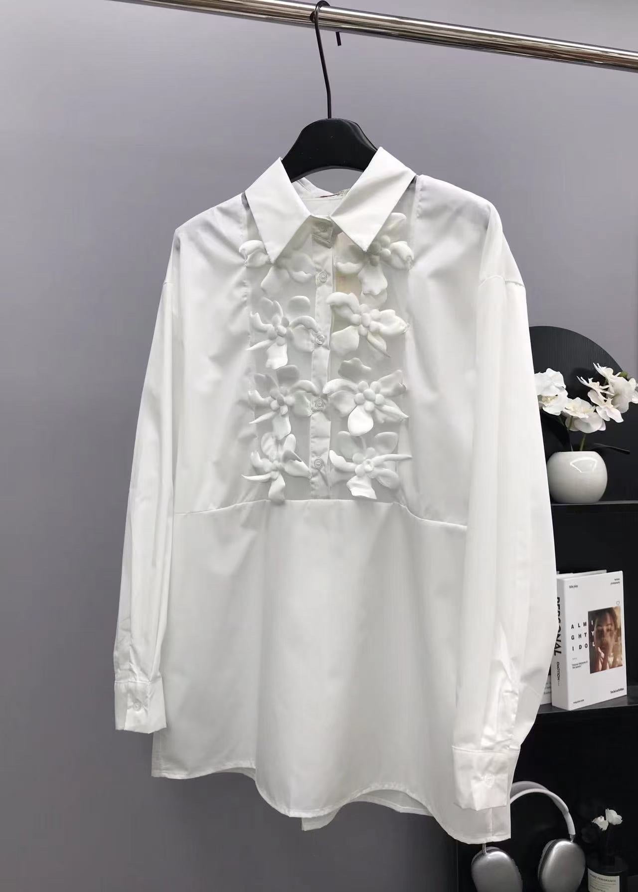 Chemise longue avec détails floraux en relief - 2499