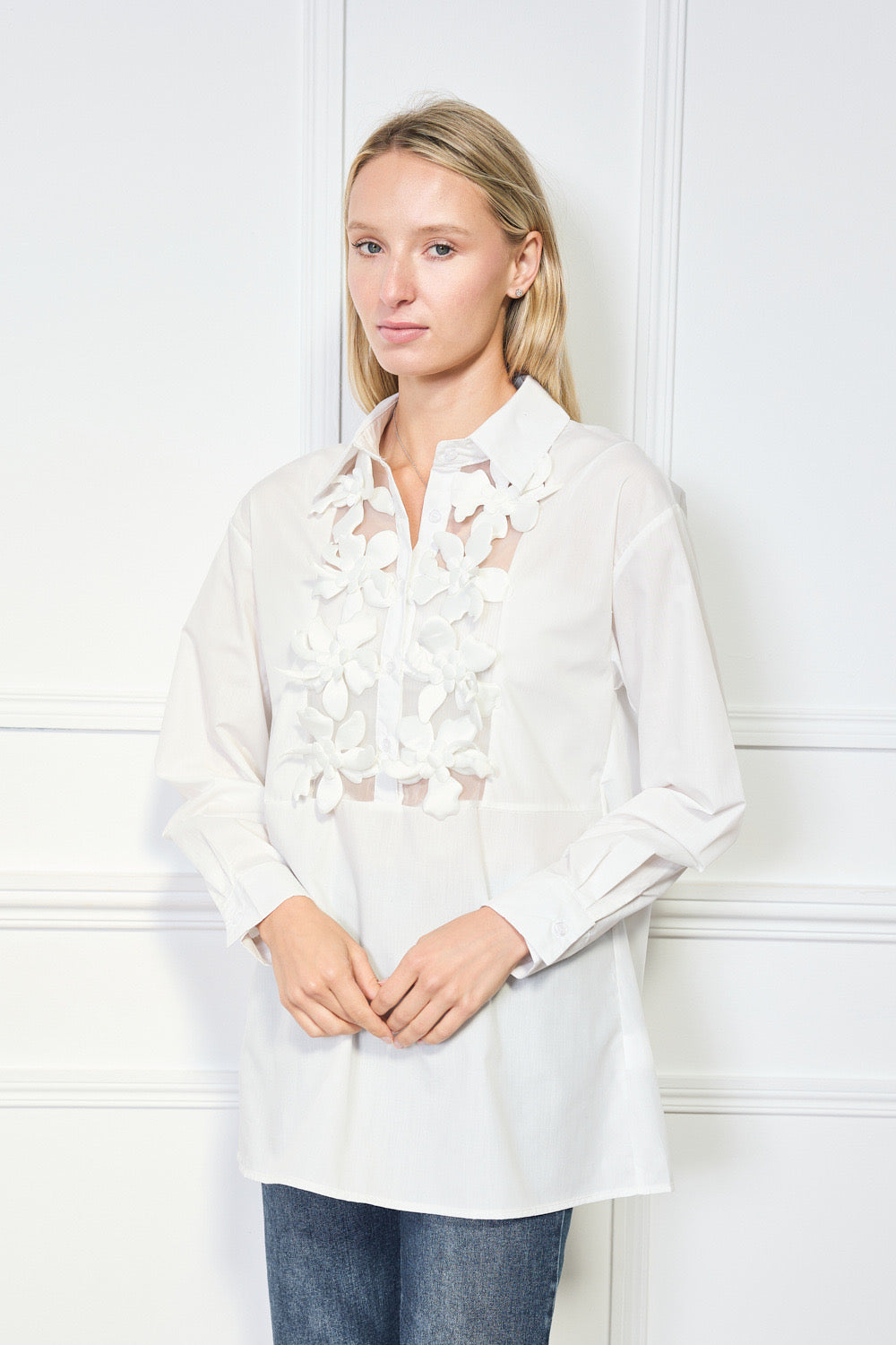 Chemise longue avec détails floraux en relief - 2499