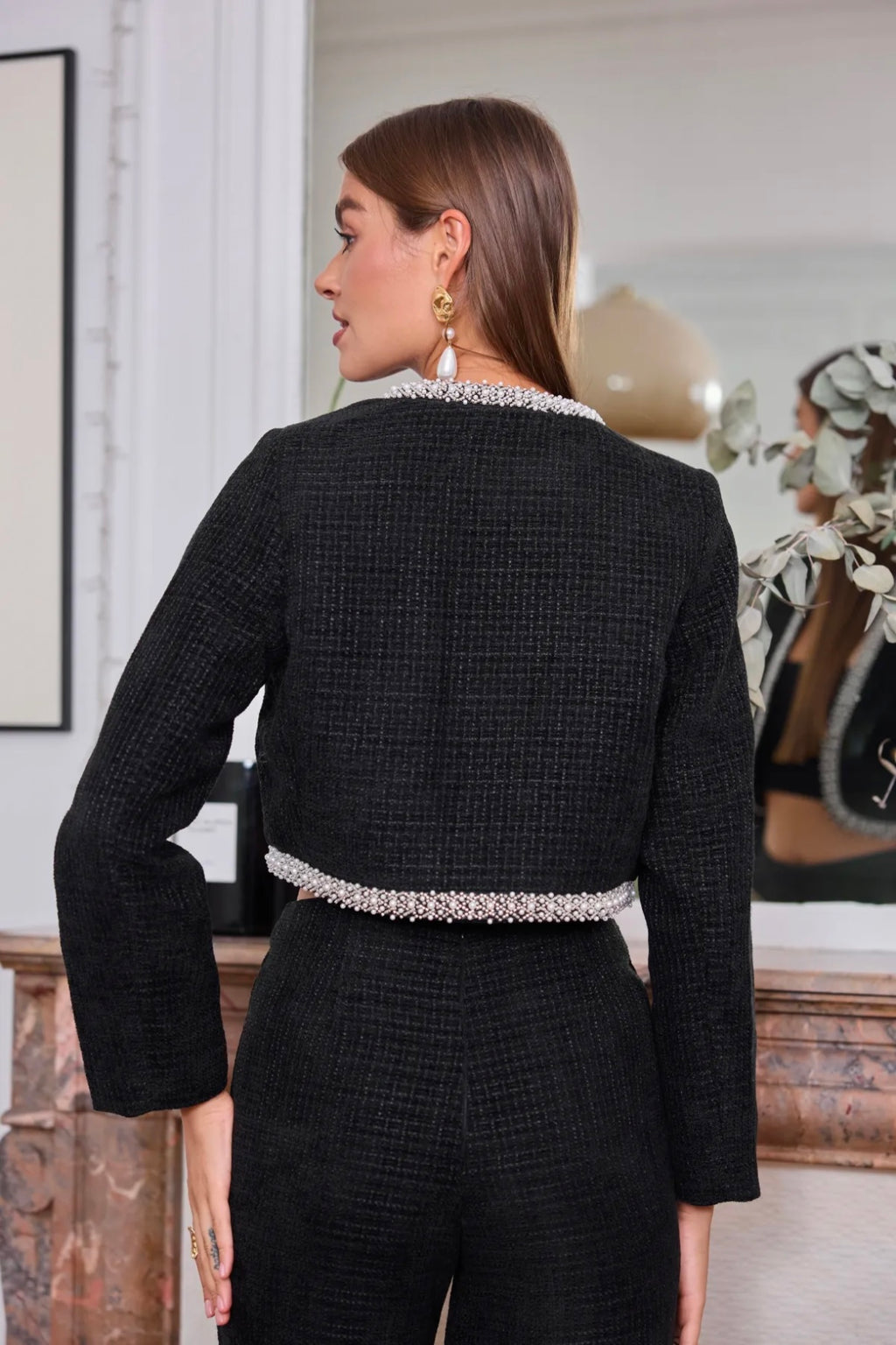 Veste courte en tweed avec finitions perlées - 2551