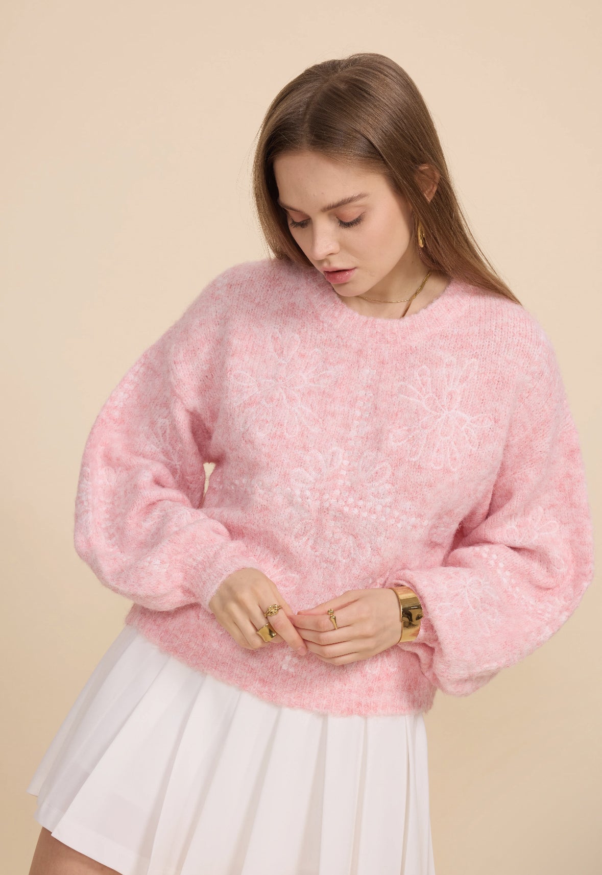 Pull en maille douce avec broderies florales - 5388