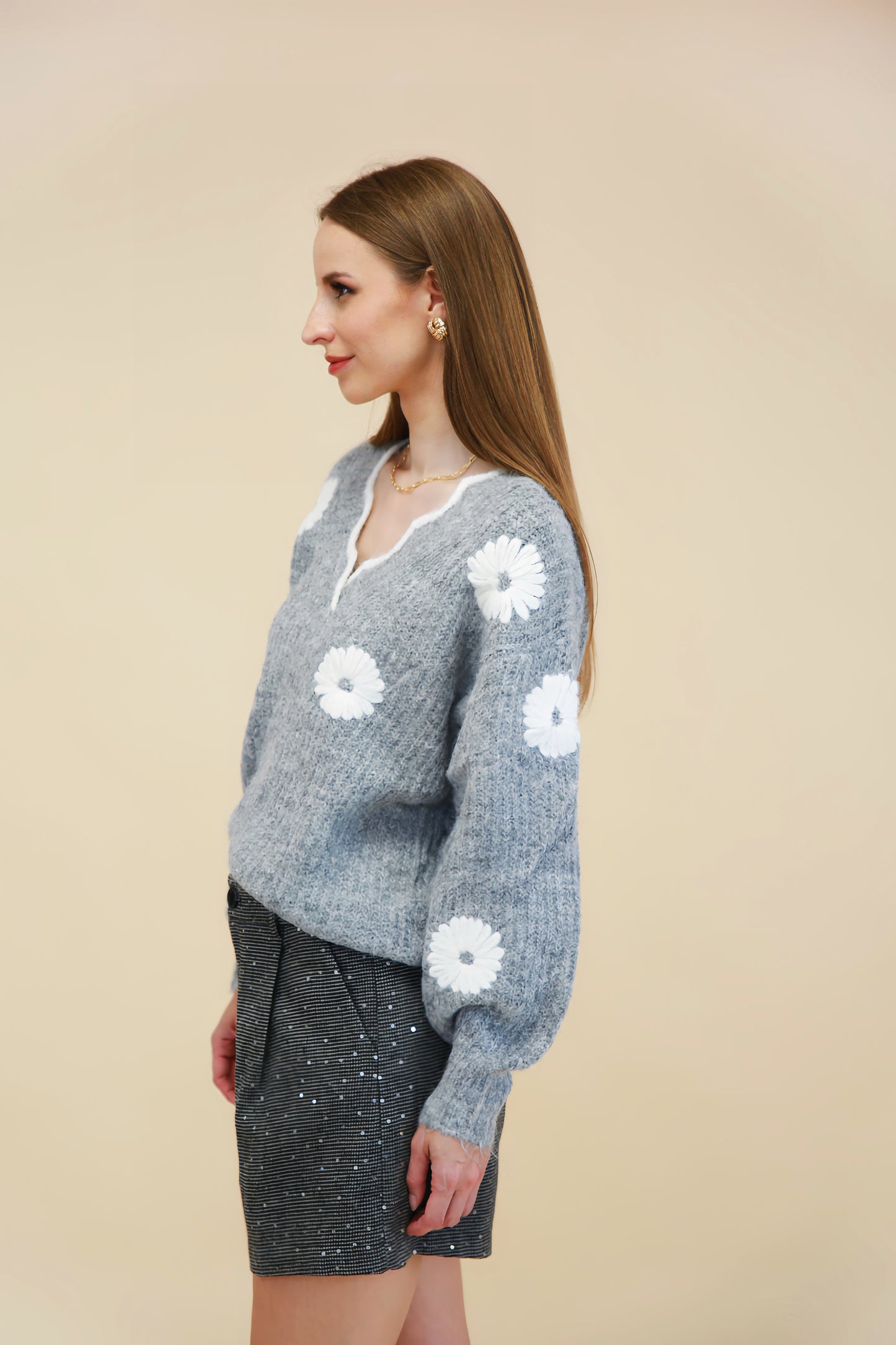 Pull en maille avec fleurs brodées - 5377