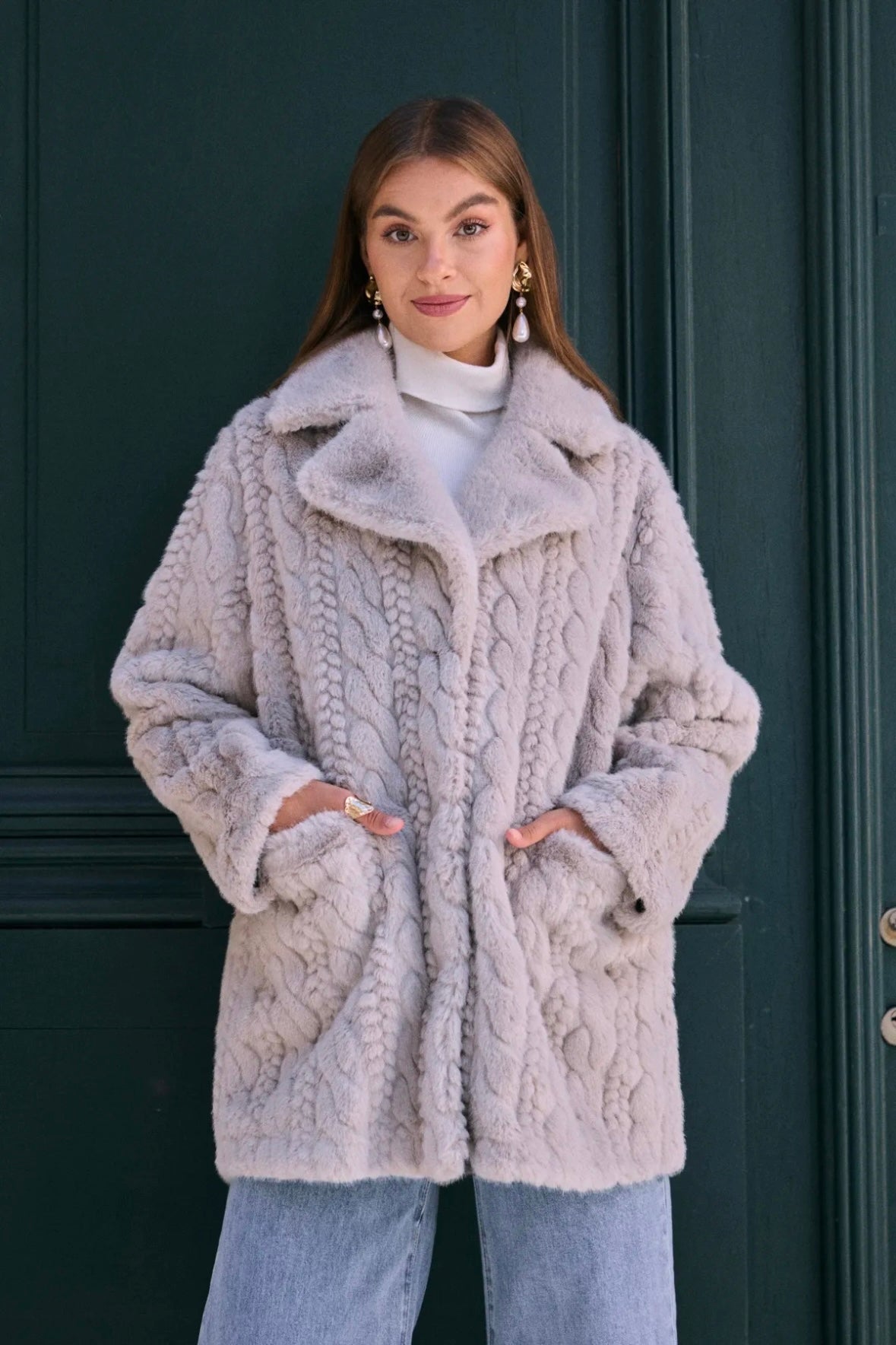 Manteau fausse fourrure effet maille torsadée - 2629