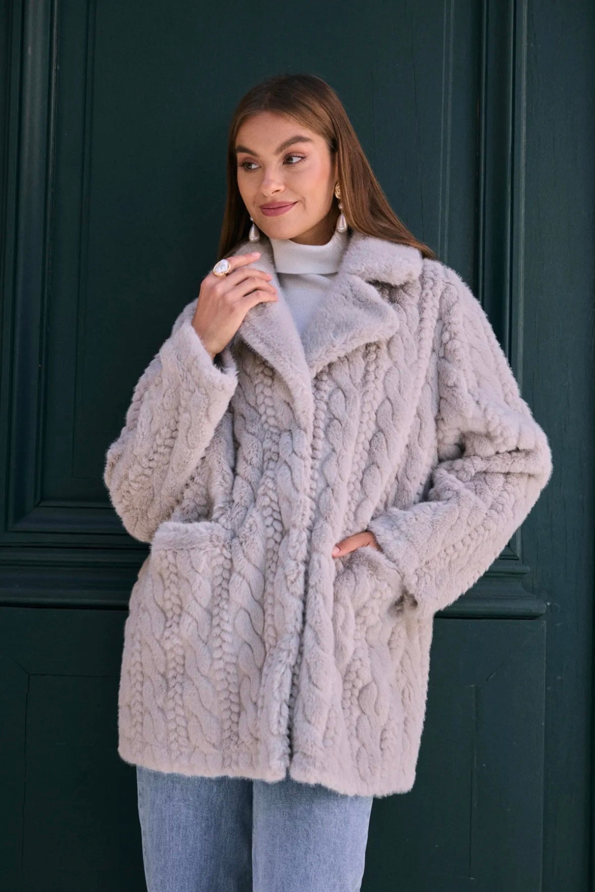 Manteau fausse fourrure effet maille torsadée - 2629