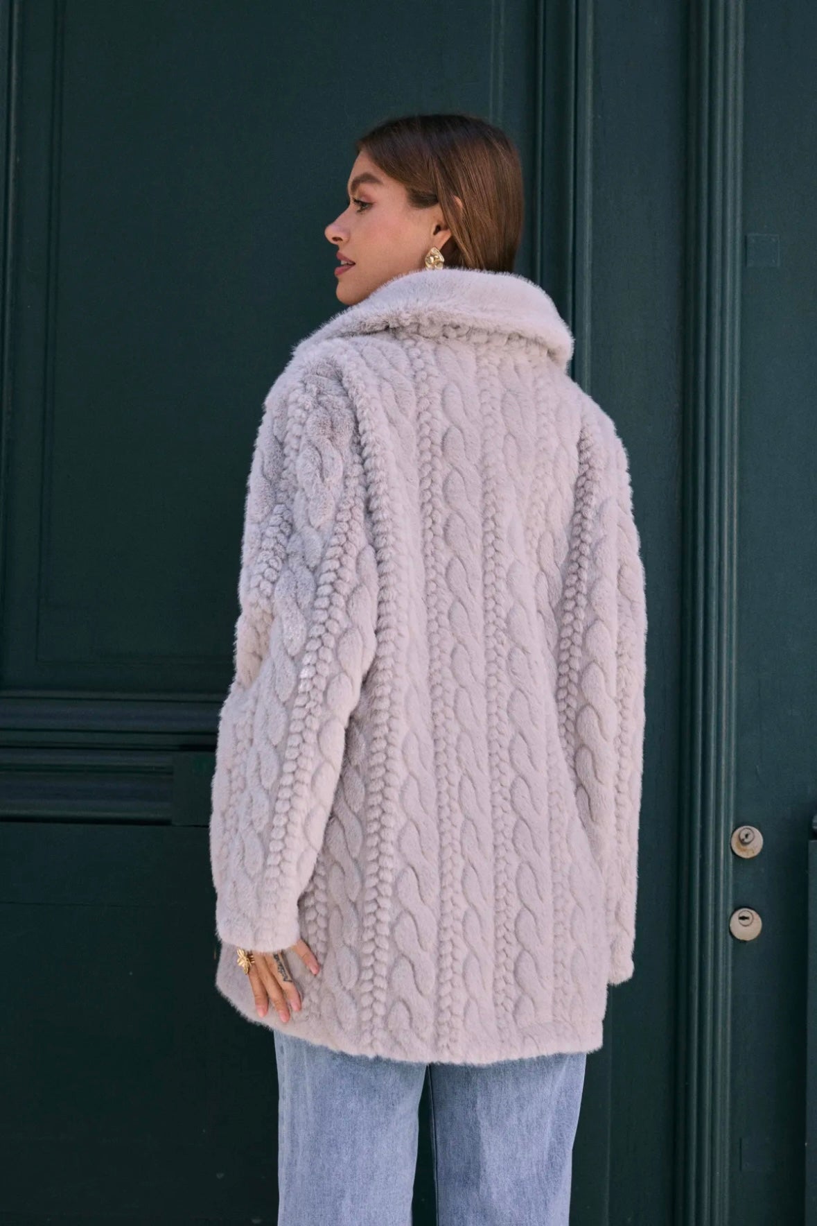 Manteau fausse fourrure effet maille torsadée - 2629