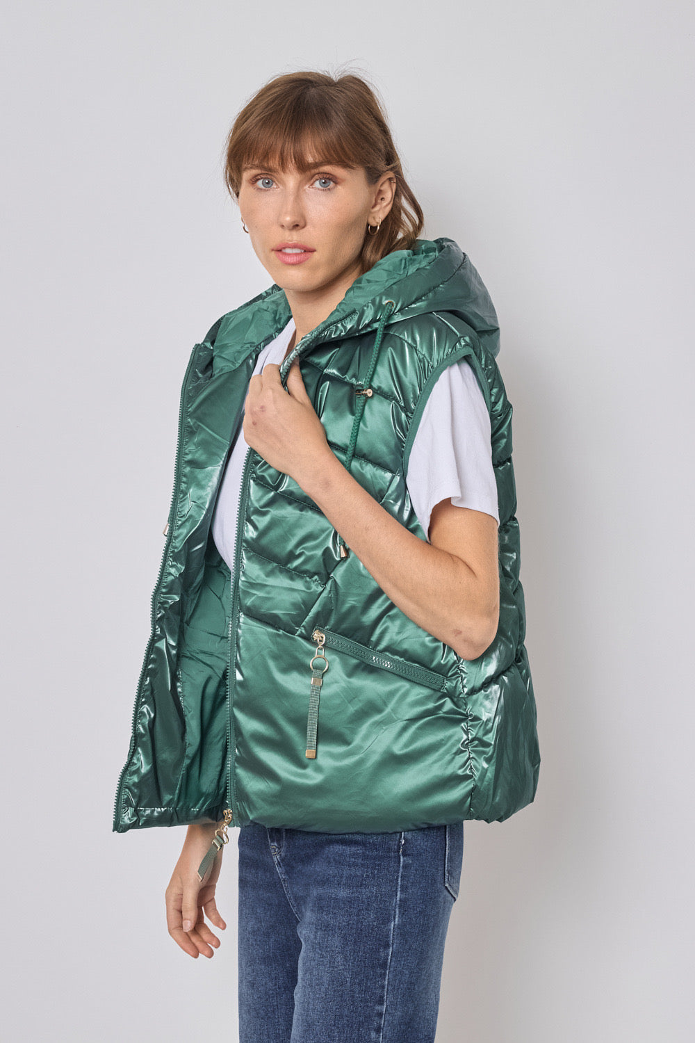 Shiny sleeveless down jacket - 1828