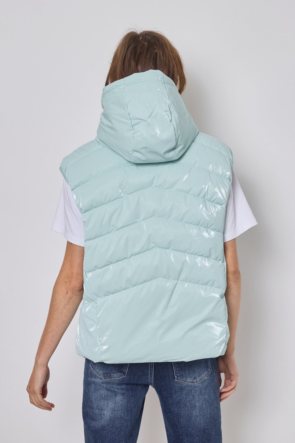 Shiny sleeveless down jacket - 1828