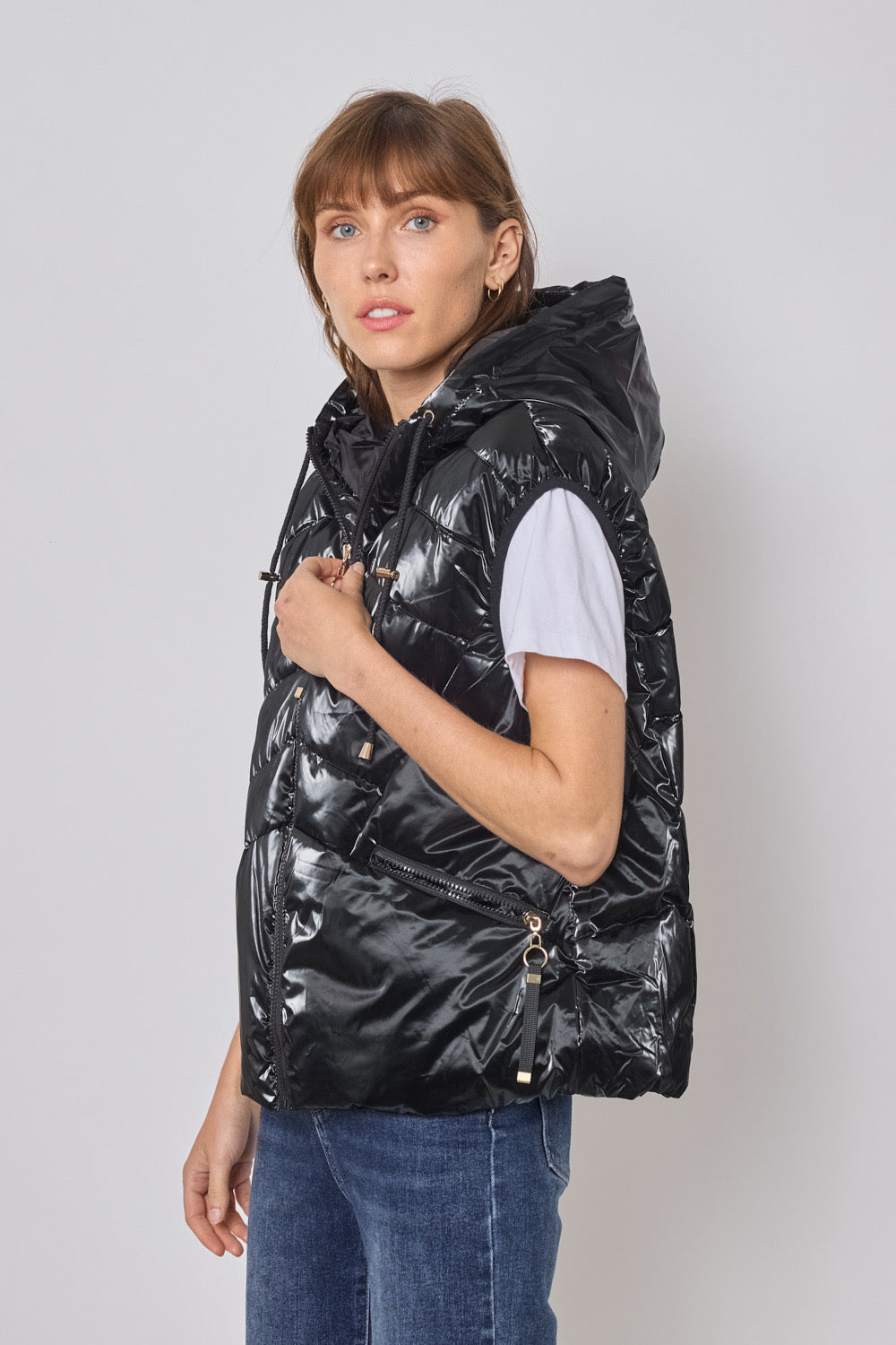 Shiny sleeveless down jacket - 1828