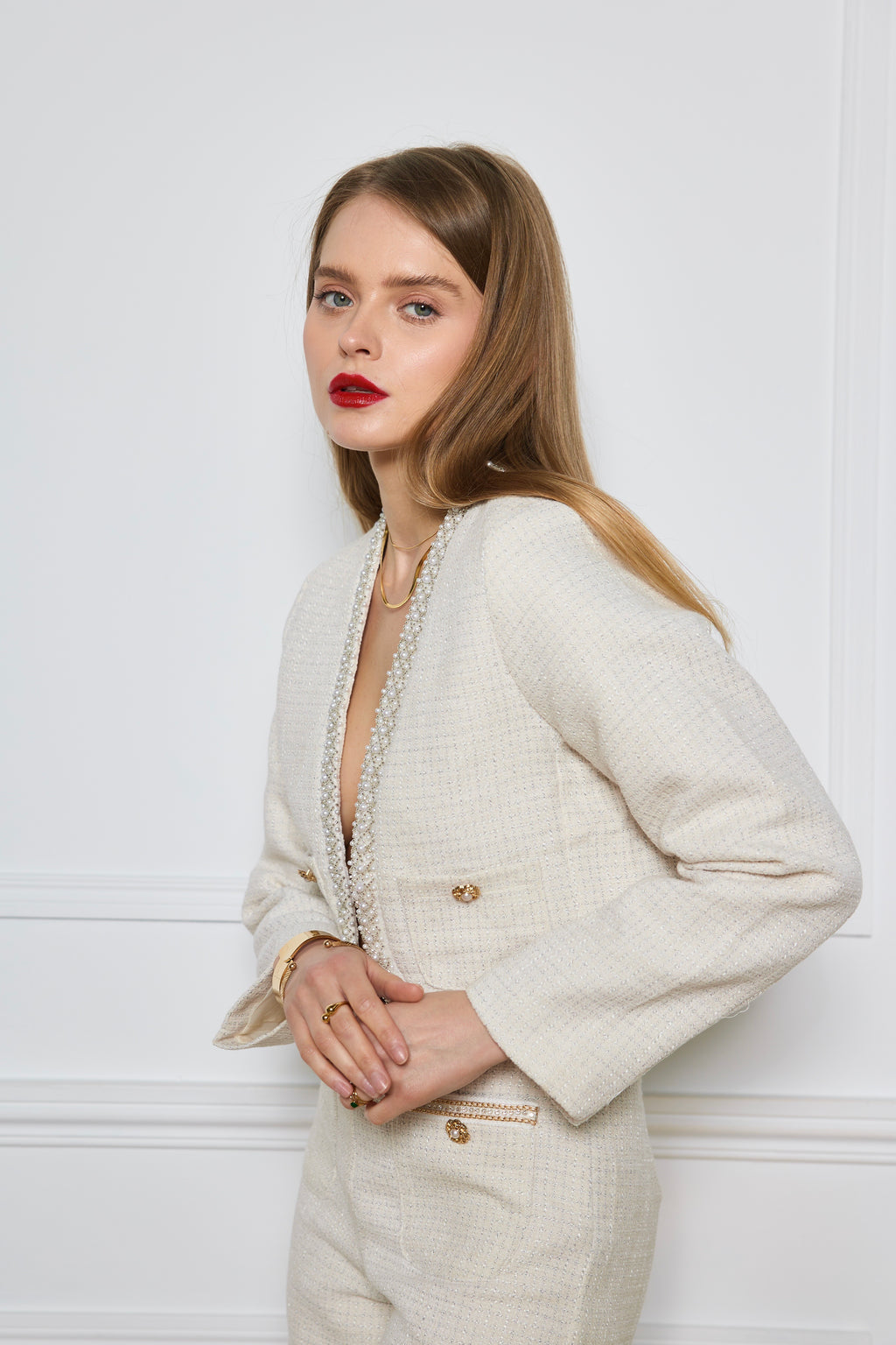 Veste courte en tweed avec finitions perlées - 2551