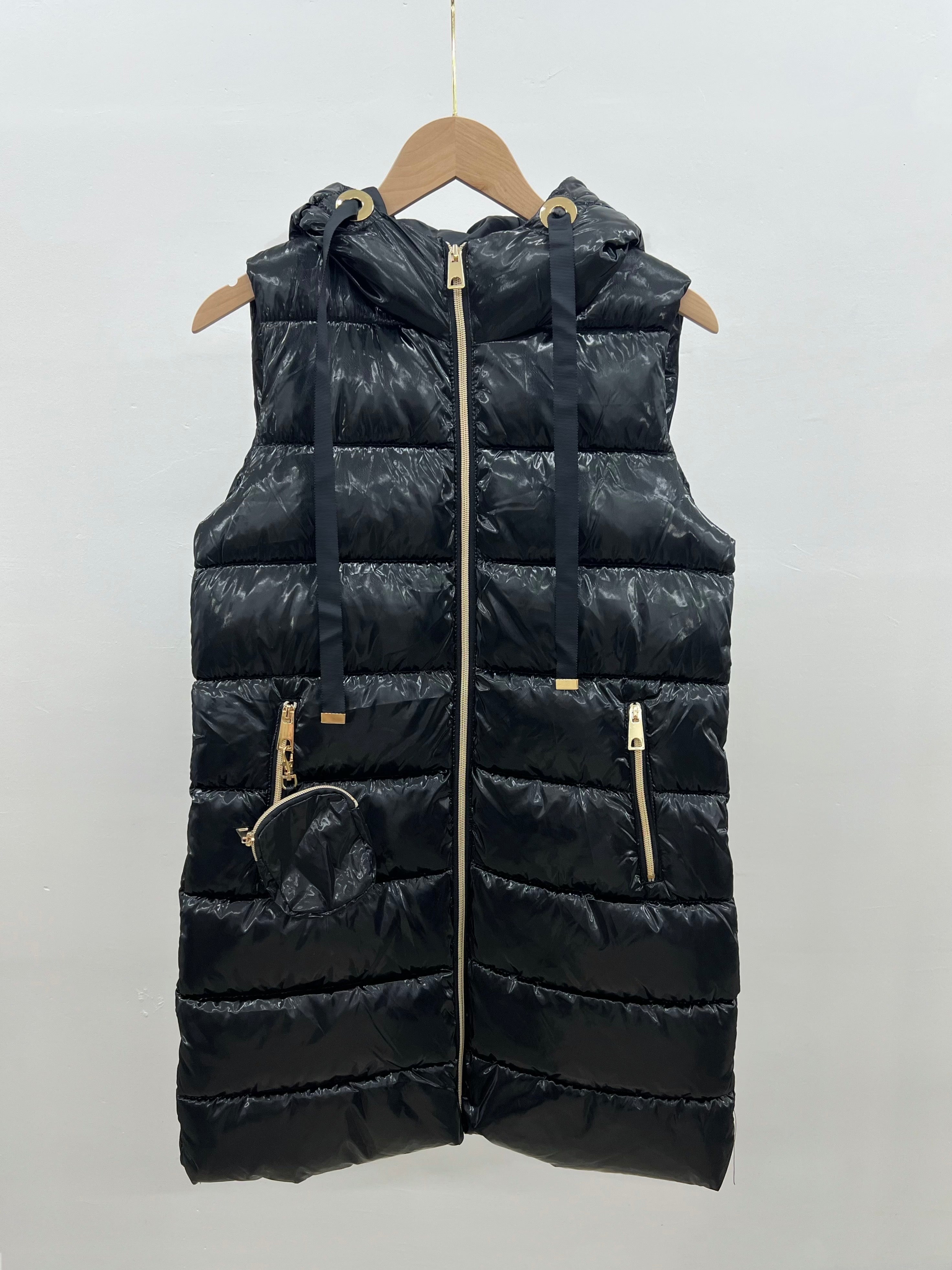Shiny sleeveless down jacket - 1785