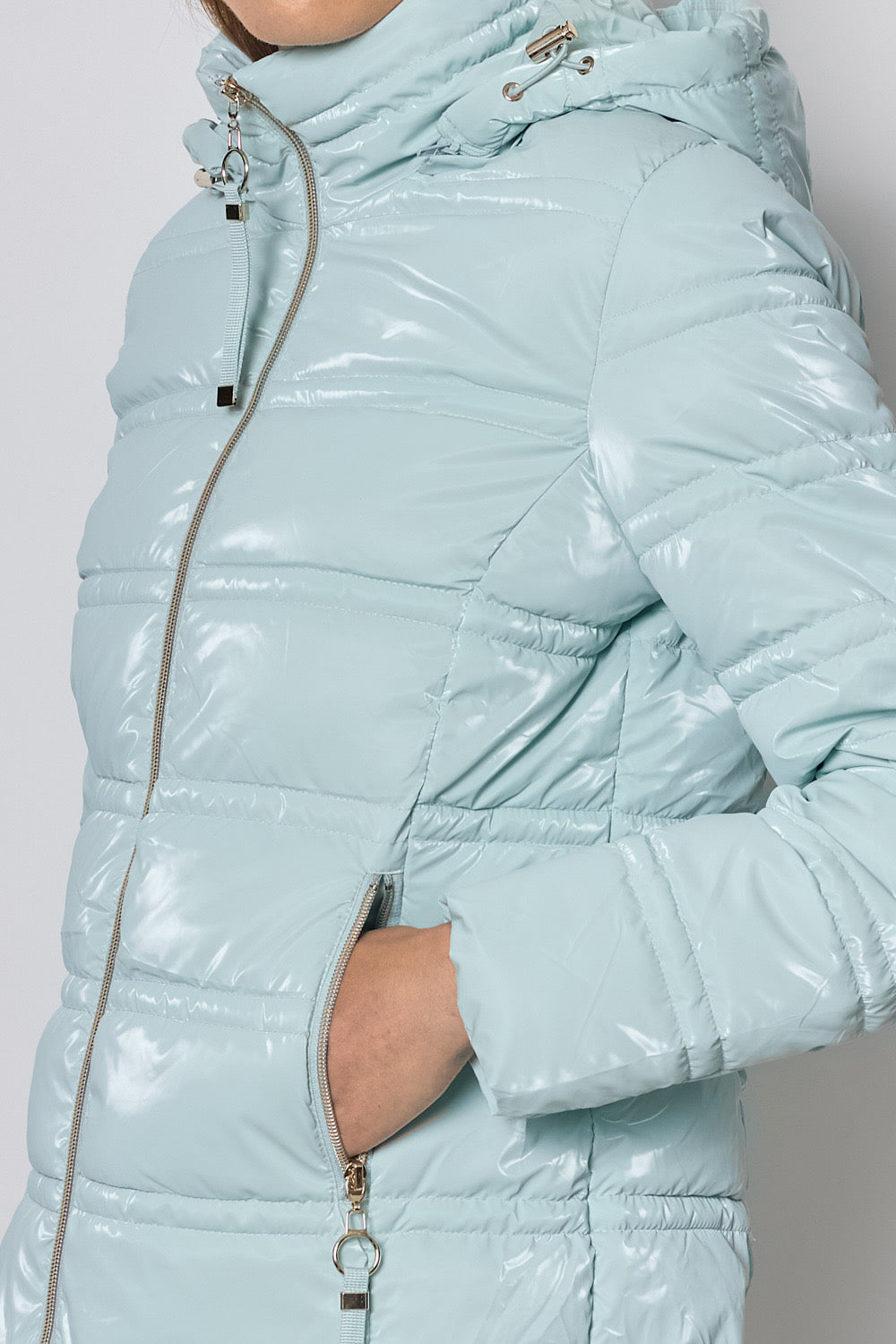 Shiny and lightweight down jacket with hood - 1830