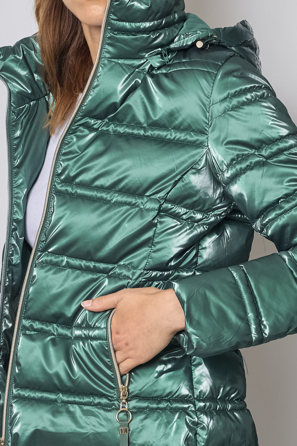 Shiny and lightweight down jacket with hood - 1830