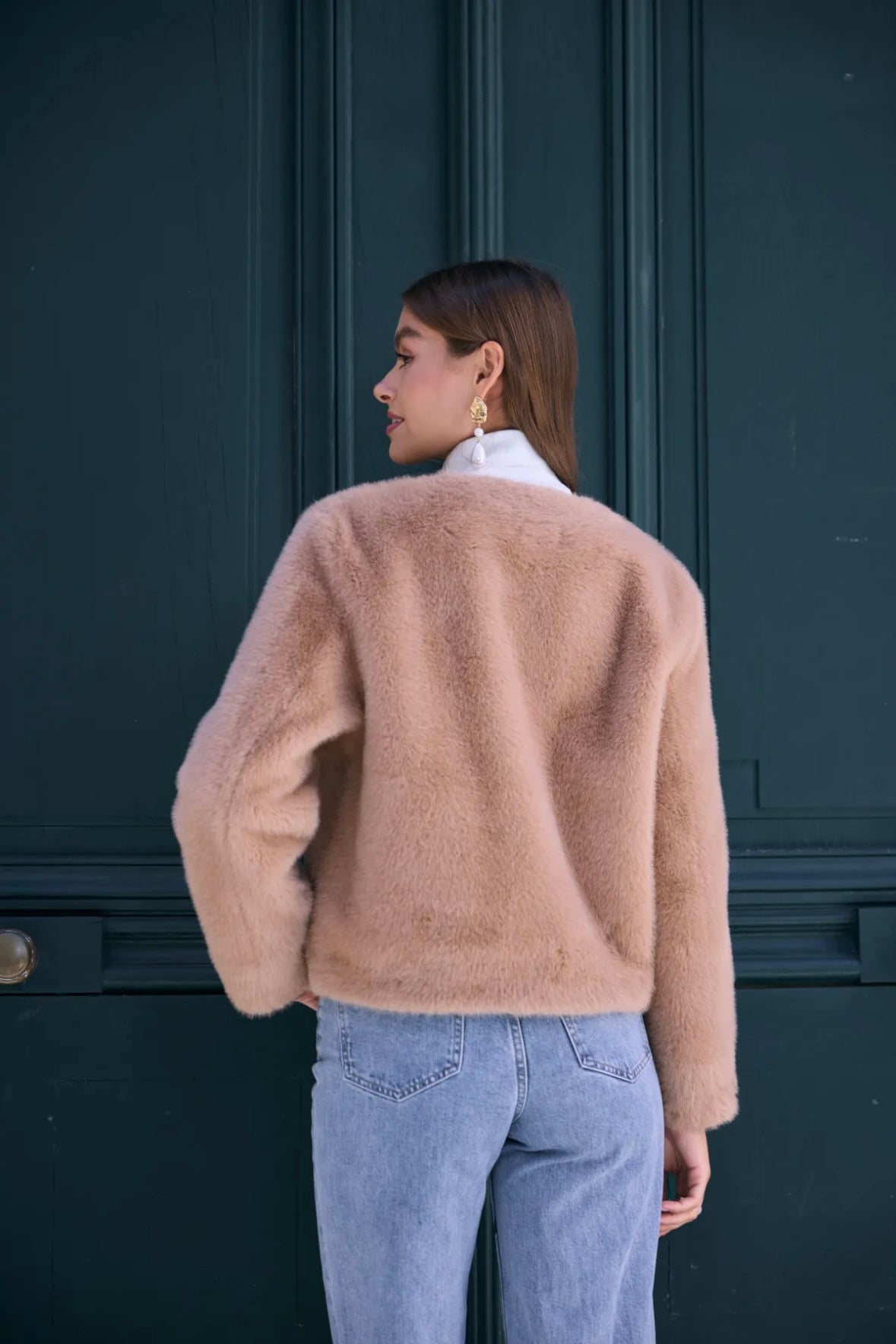 Manteau en Fourrure Synthétique à Poches avec Boutons - 2582