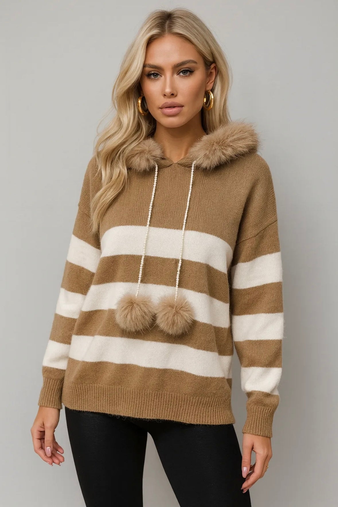 Pull à rayures avec capuche en fausse fourrure - 571