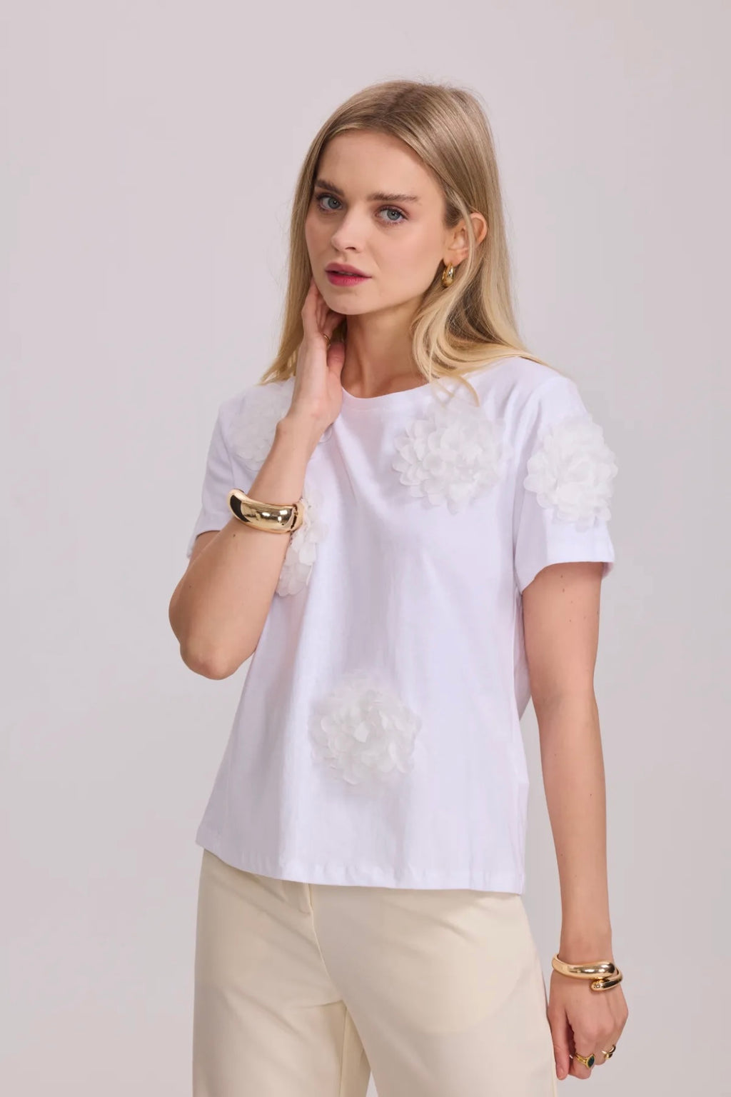 Cotton T-shirt with embossed flowers - 3071