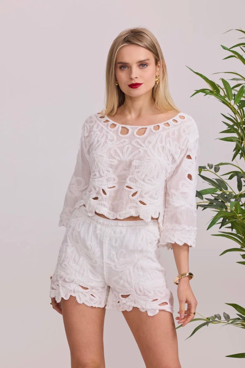 Crochet top with 3/4 sleeves and fancy embroidery 2502-CROCHET