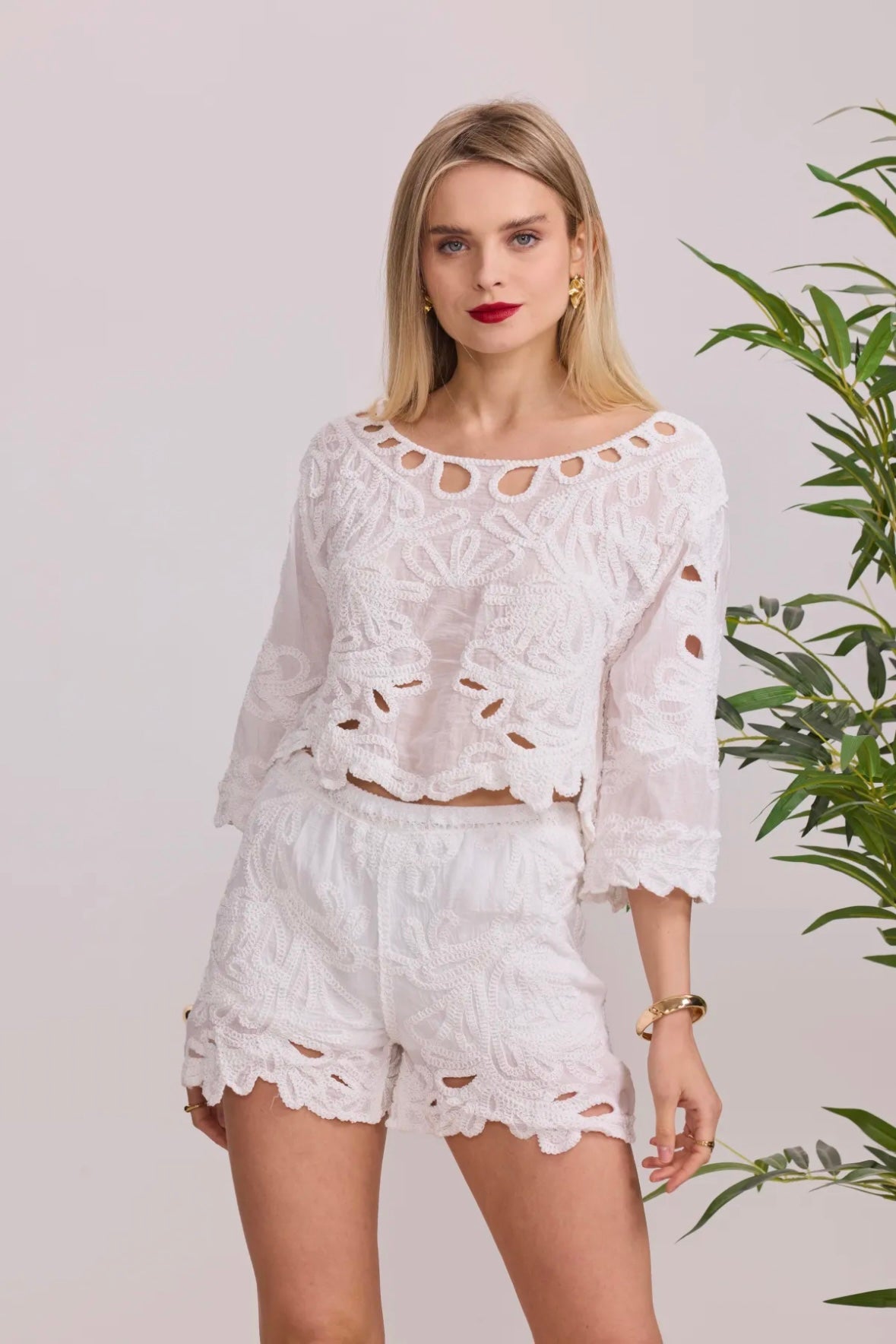 Crochet top with 3/4 sleeves and fancy embroidery 2502-CROCHET