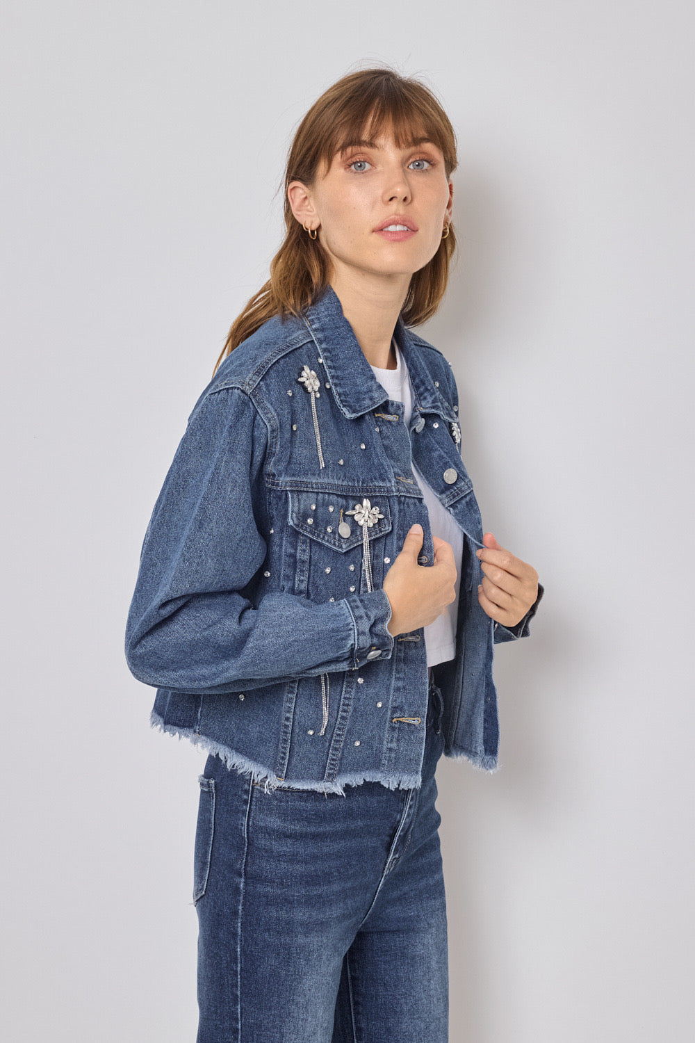 Veste en jeans ornée de strass - 523