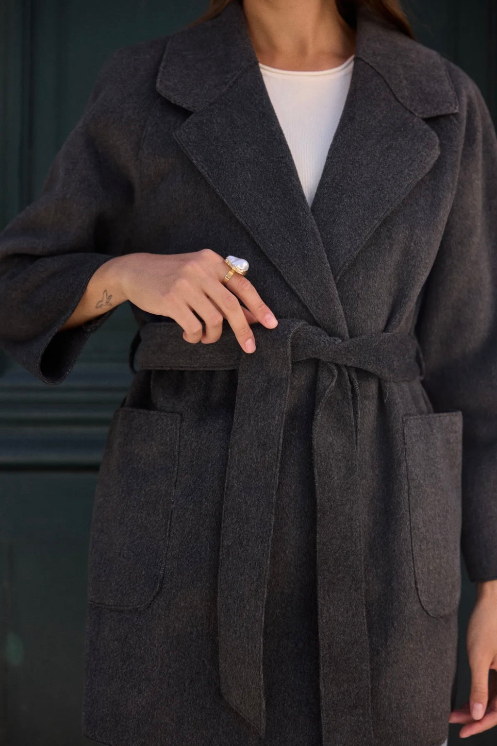 Manteau croisé ceinturé avec col à revers large - 583
