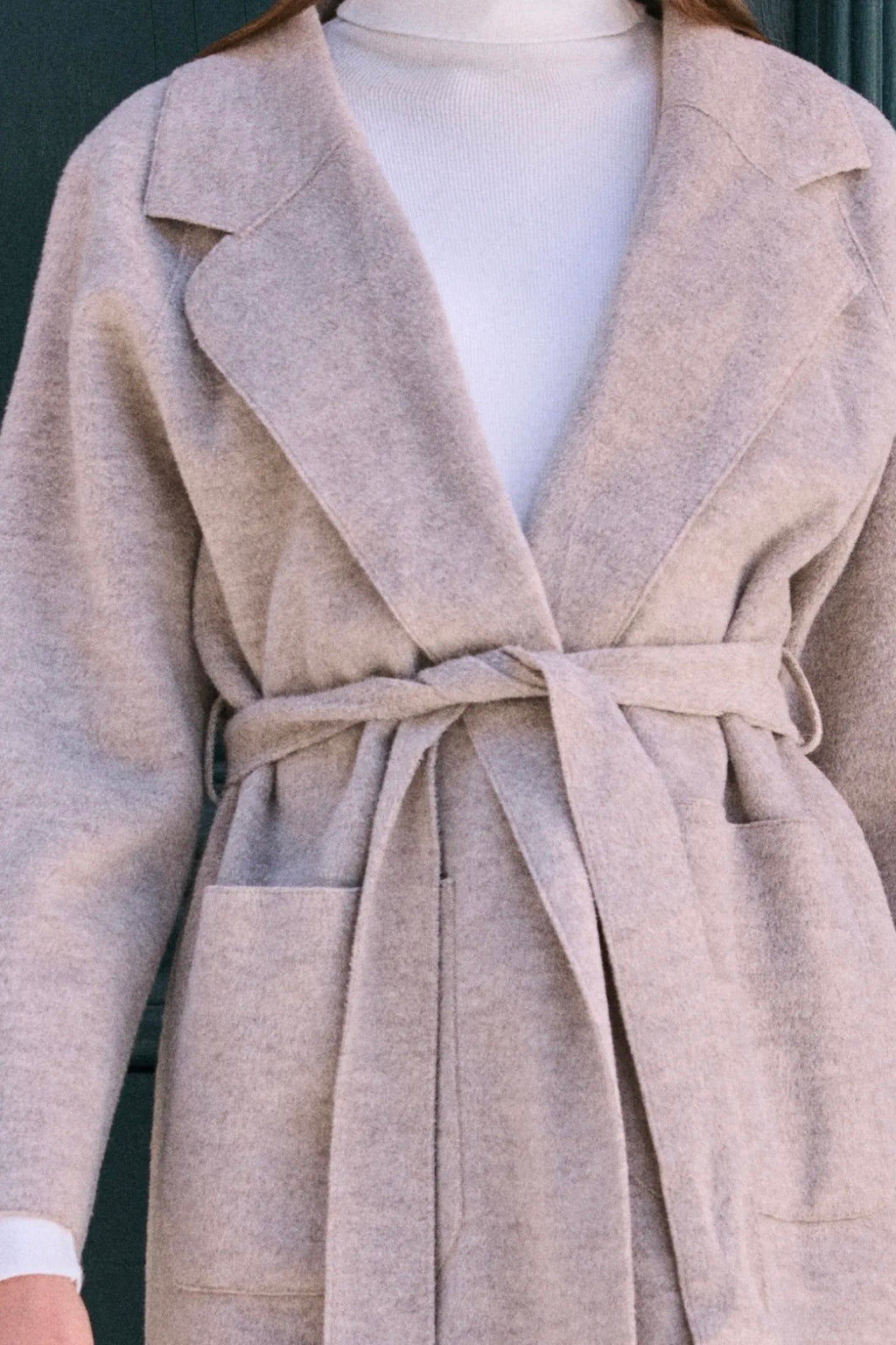 Manteau long à ceinture avec col à revers structuré - 585