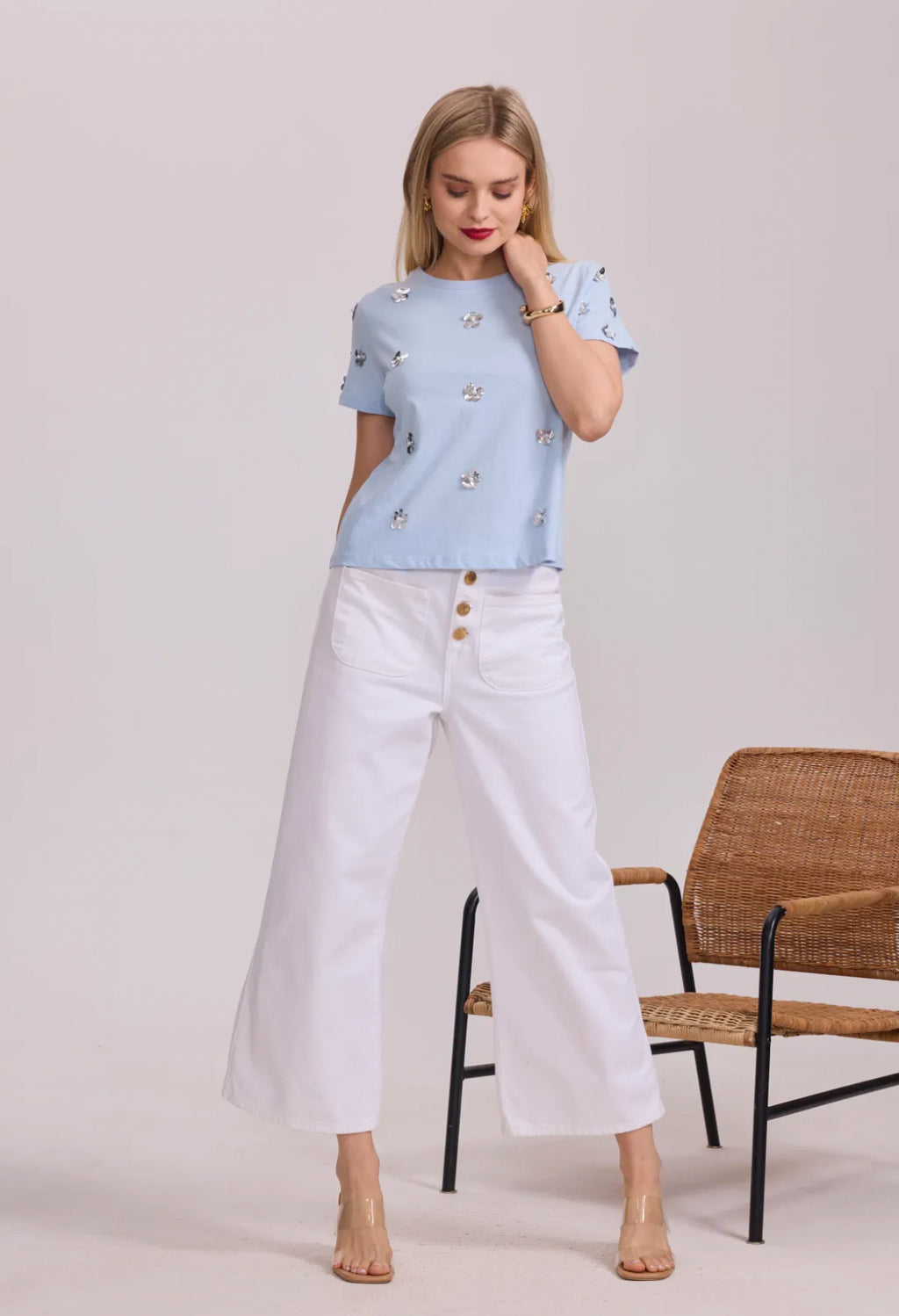 Cotton T-shirt with fancy flowers - 3072