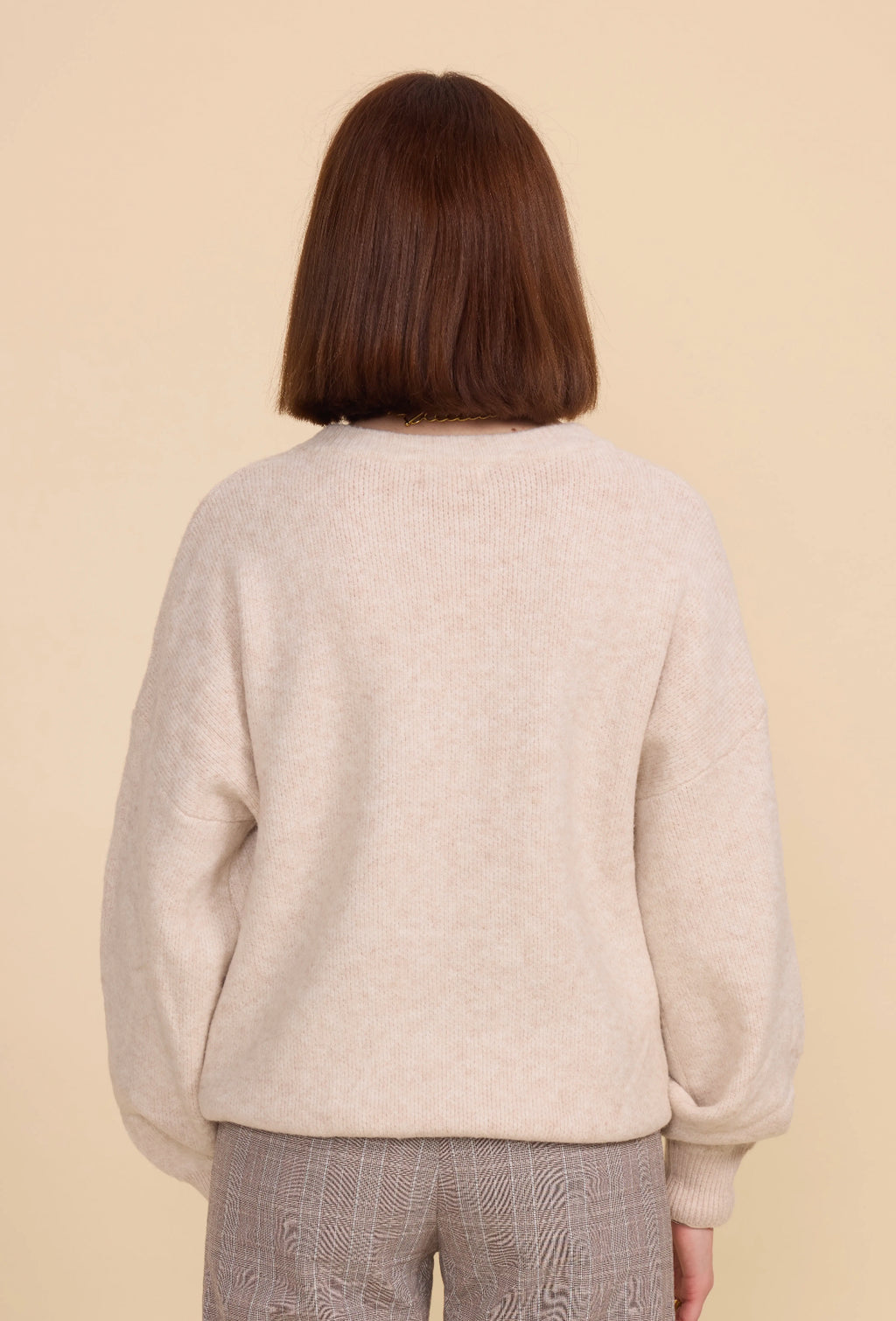 Pull en maille avec broderies fleuries - 5382