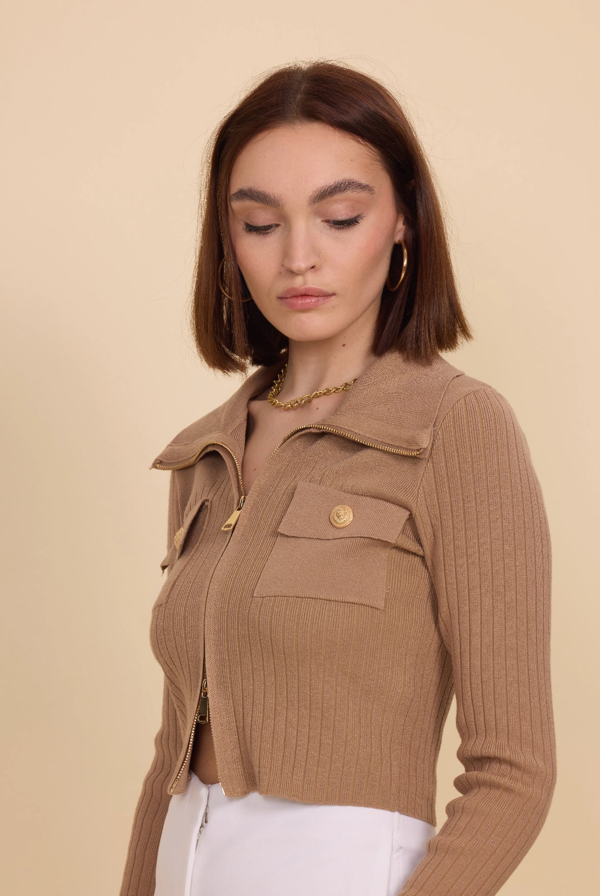 Pull en maille côtelé zippé avec col rabattu - 2652