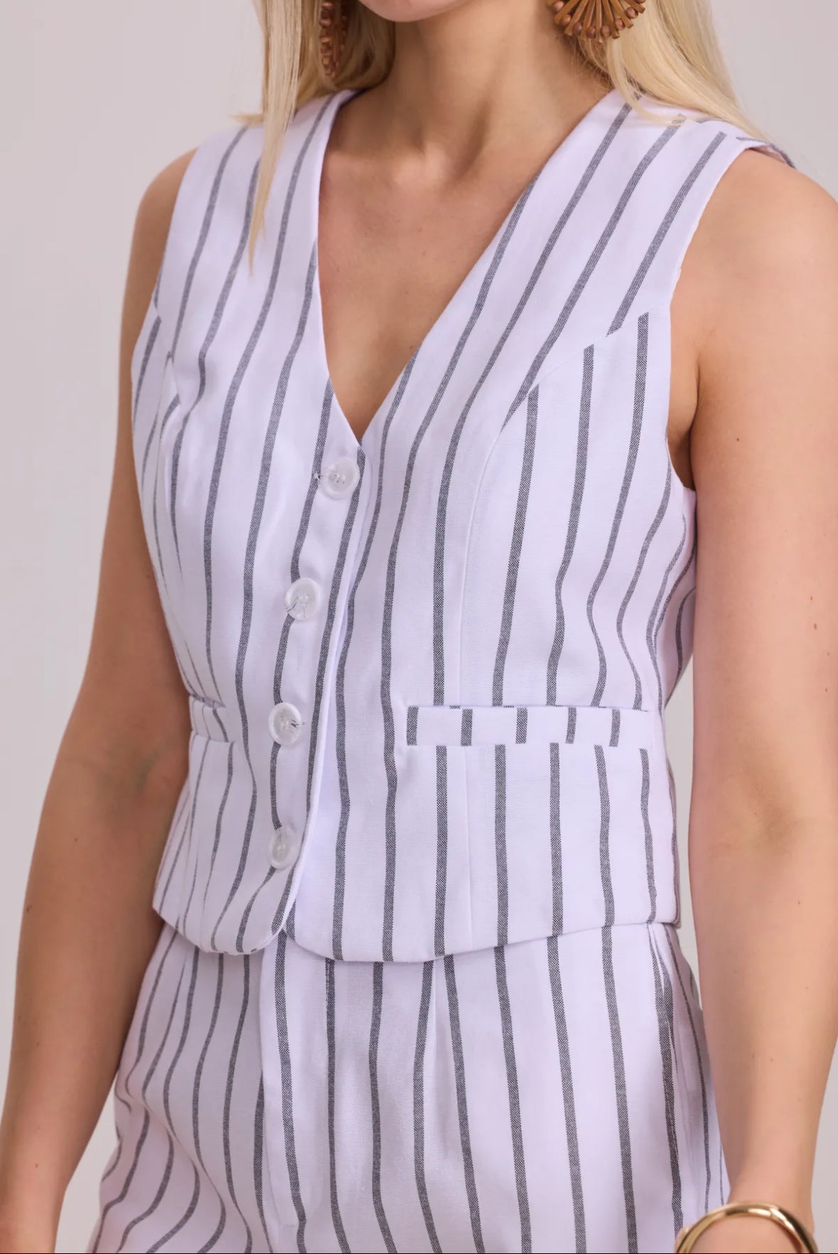 Striped Sleeveless Vest - 3079