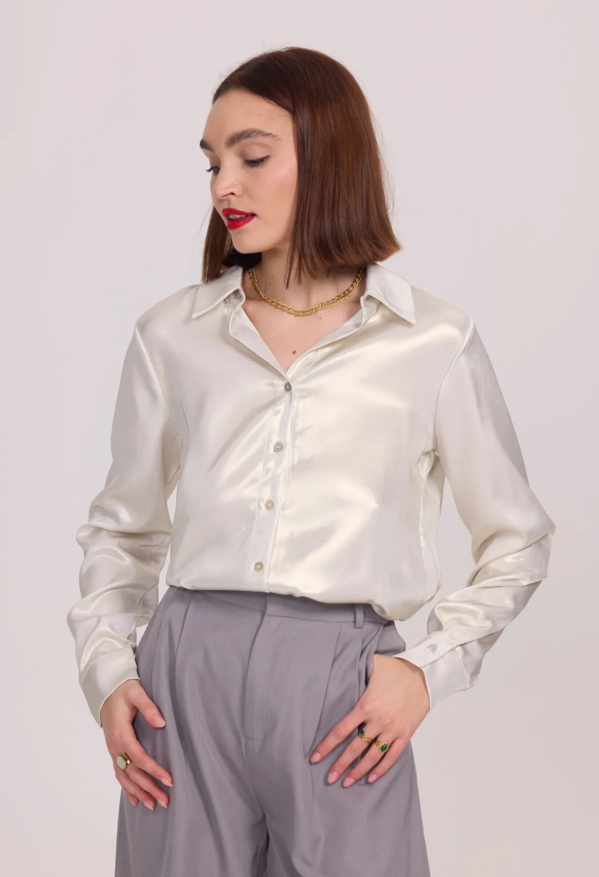 Long-sleeved satin shirt - 3065