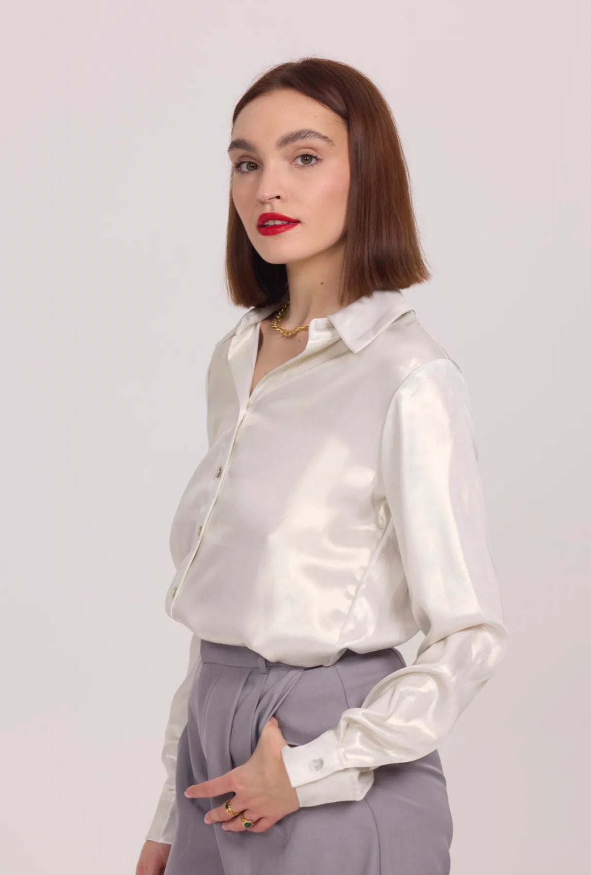 Long-sleeved satin shirt - 3065