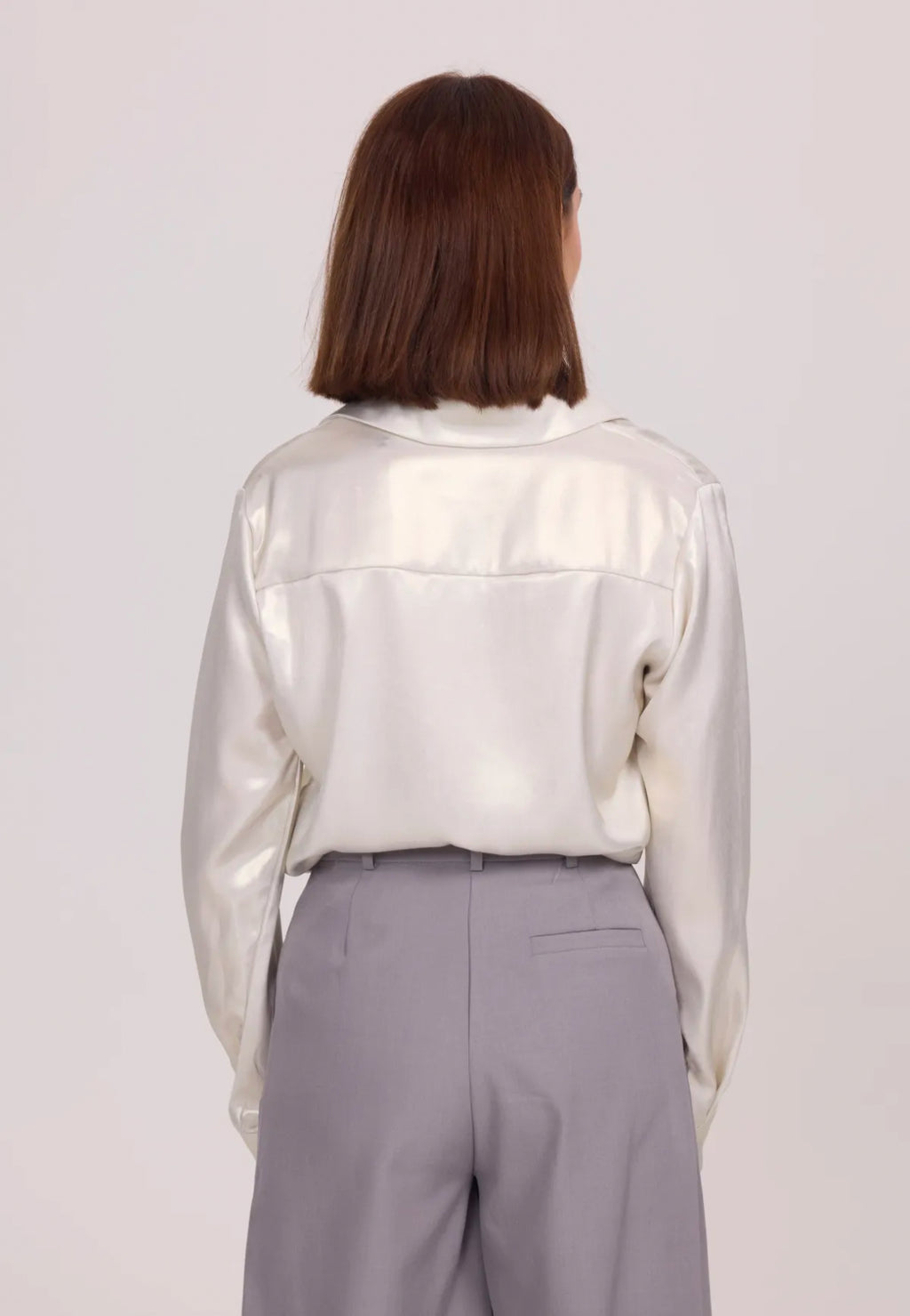 Long-sleeved satin shirt - 3065
