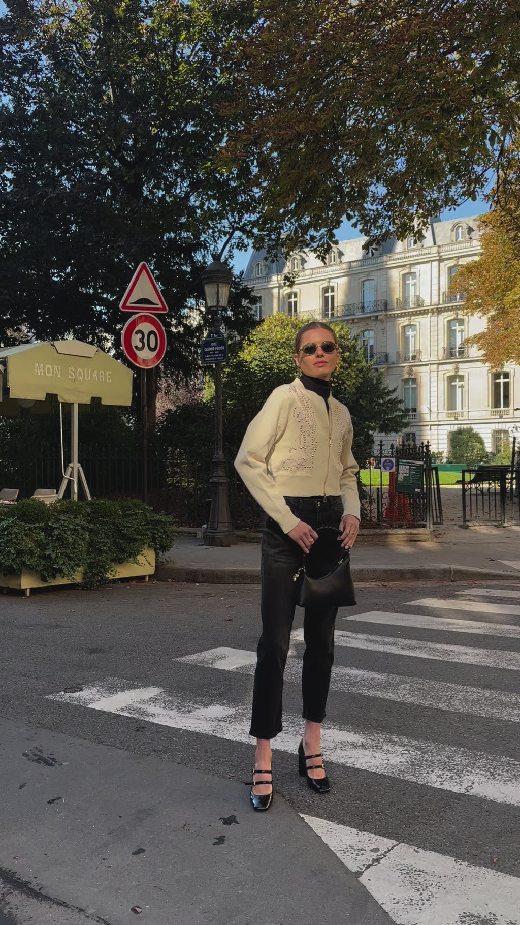Gilet à zip doré avec strass - 2658