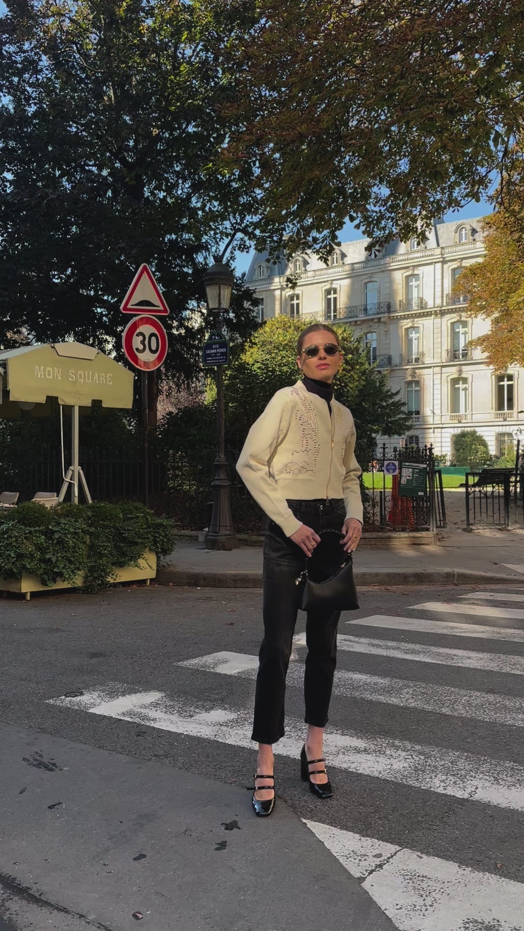 Gilet à zip doré avec strass - 2658